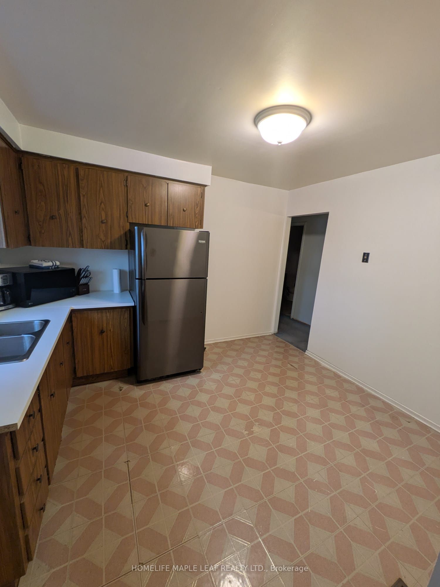 67 Rand Street Property Photo 7