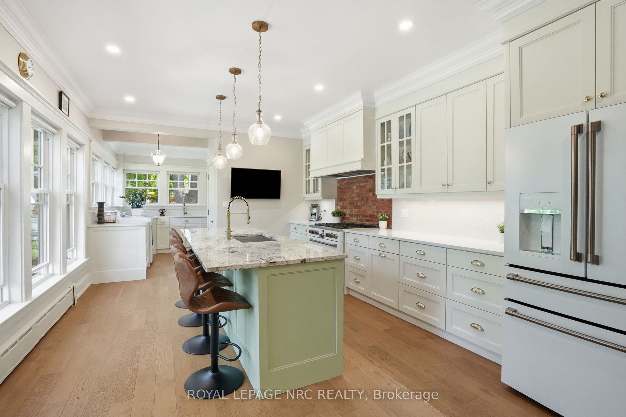 50 Hillcrest Avenue Property Photo 16