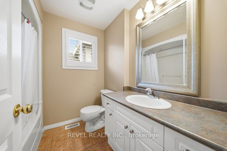 28 Lake Street Property Photo 25