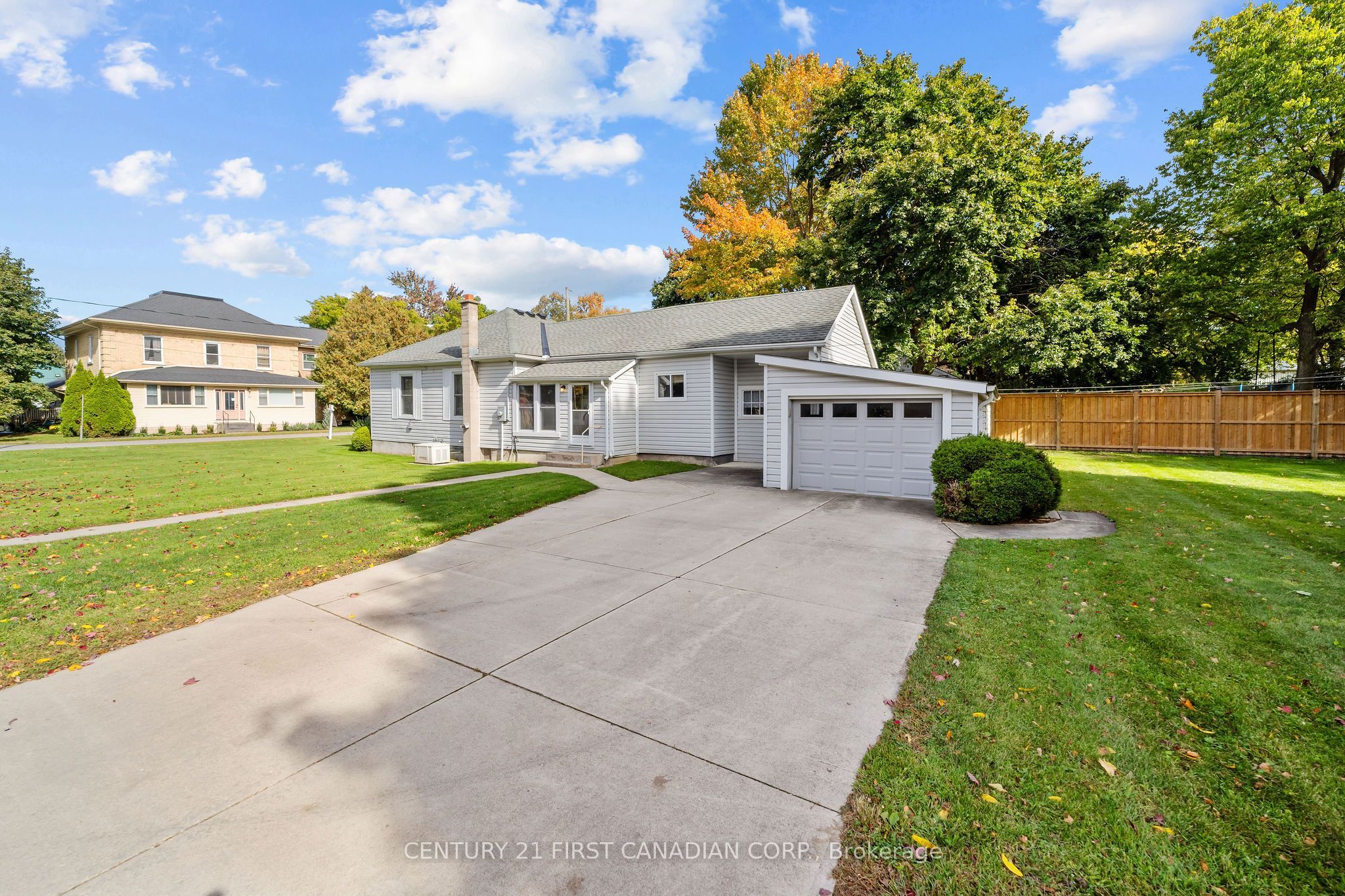 163 George Street Property Photo 6