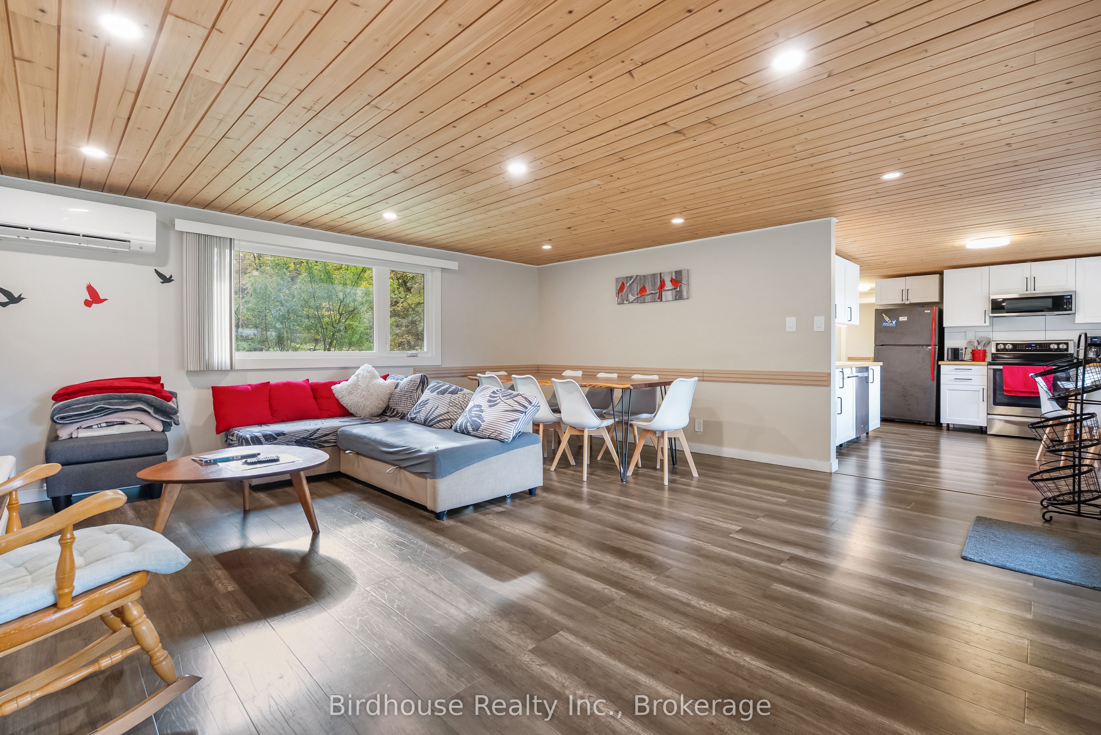 284 Kawartha Hideaway Road Property Photo 7