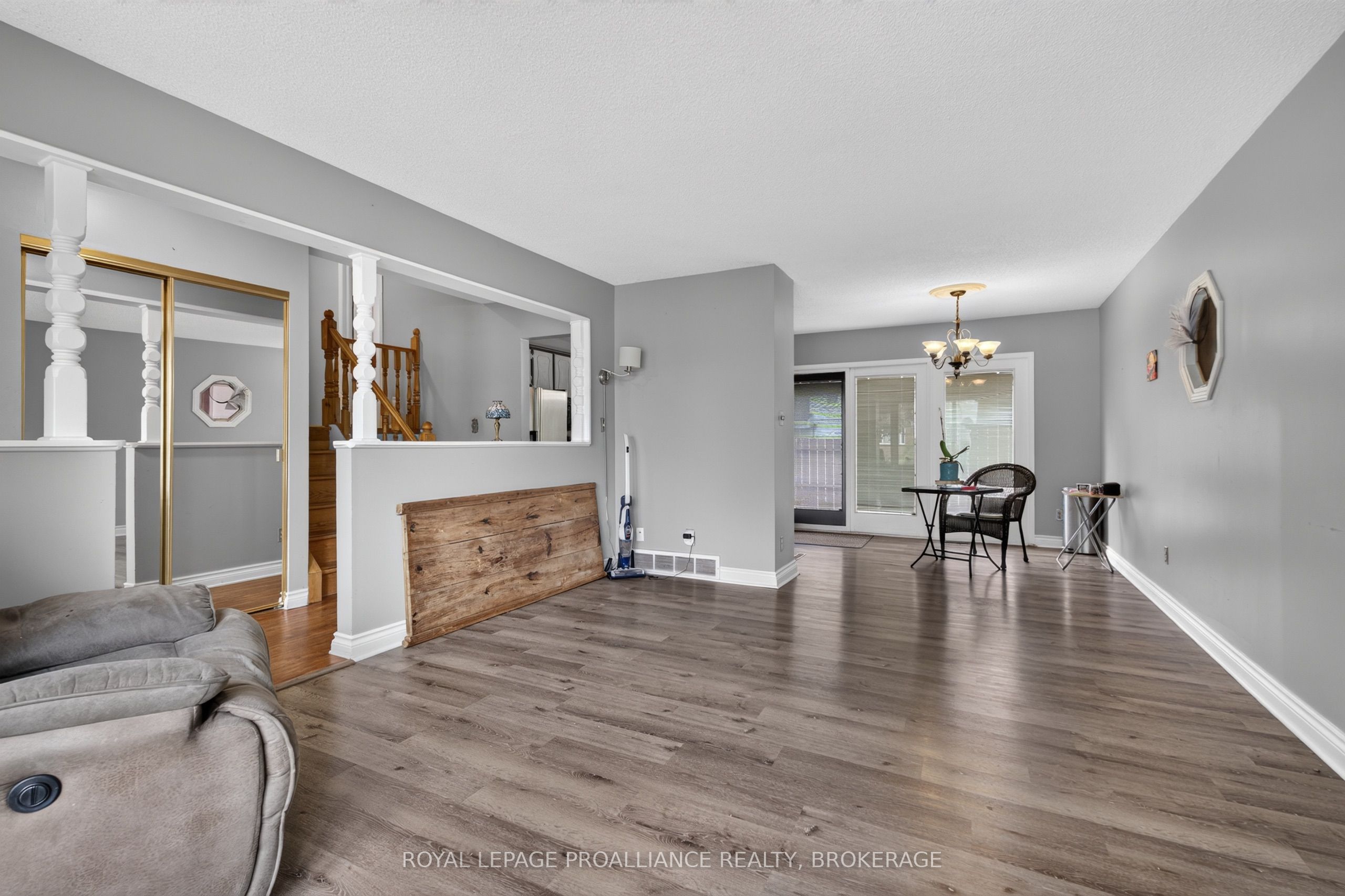 2 Virginia Street Property Photo 6