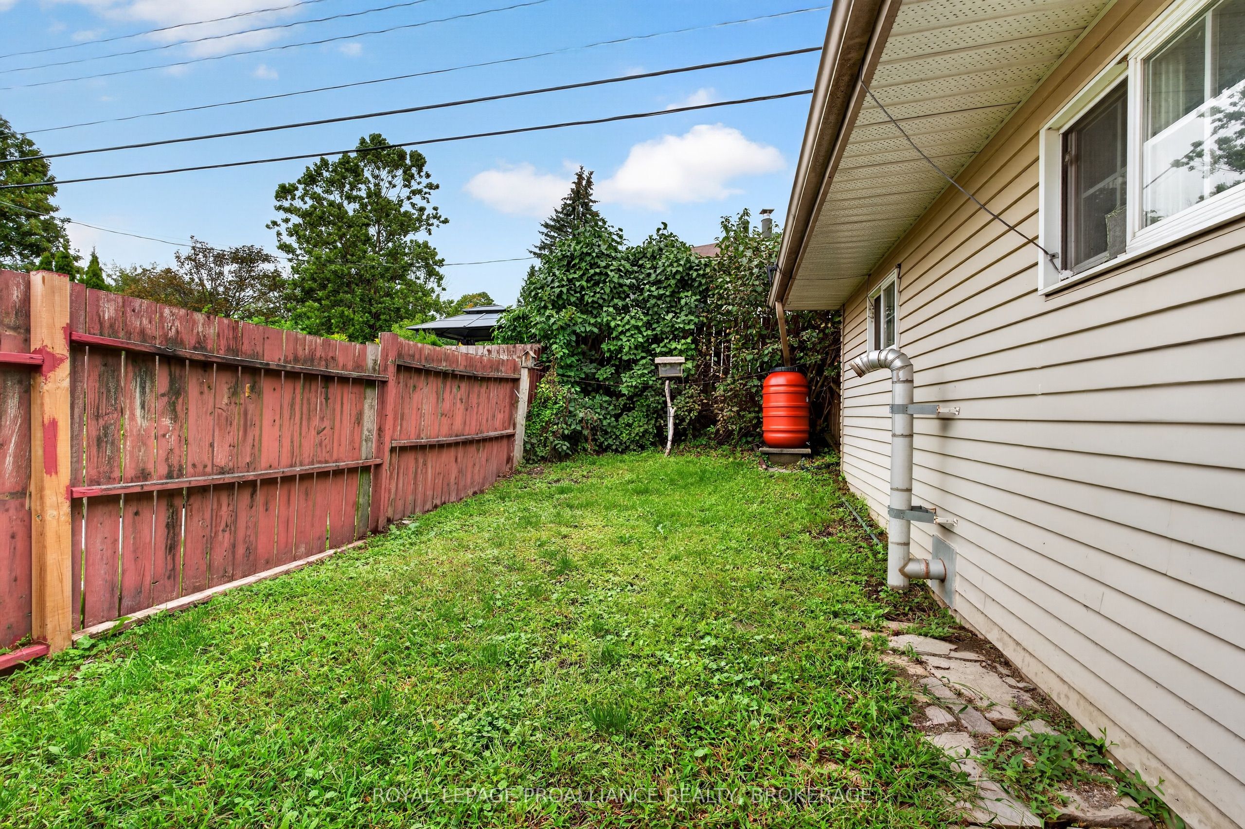 2 Virginia Street Property Photo 23