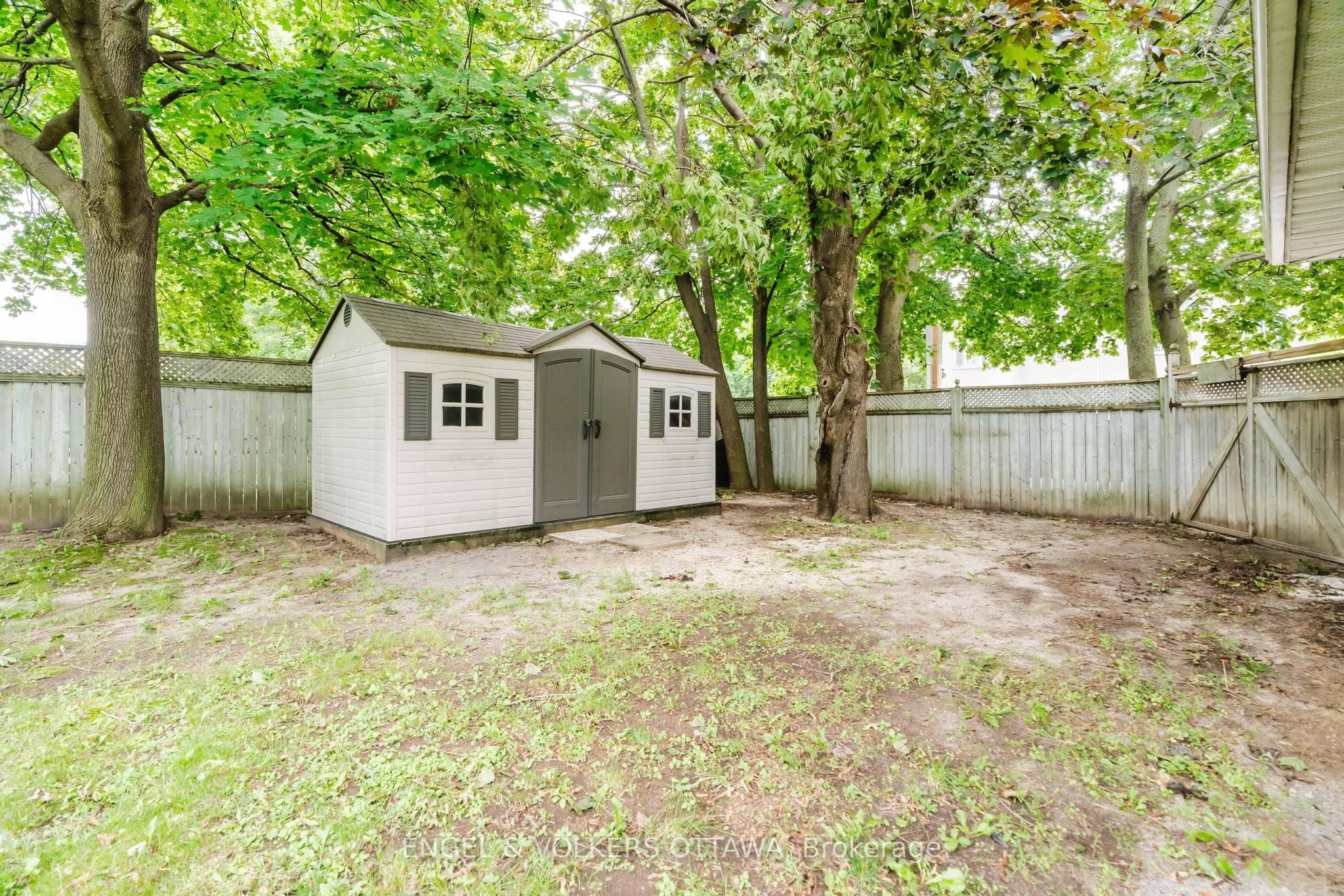1994 Carling Avenue Property Photo 42