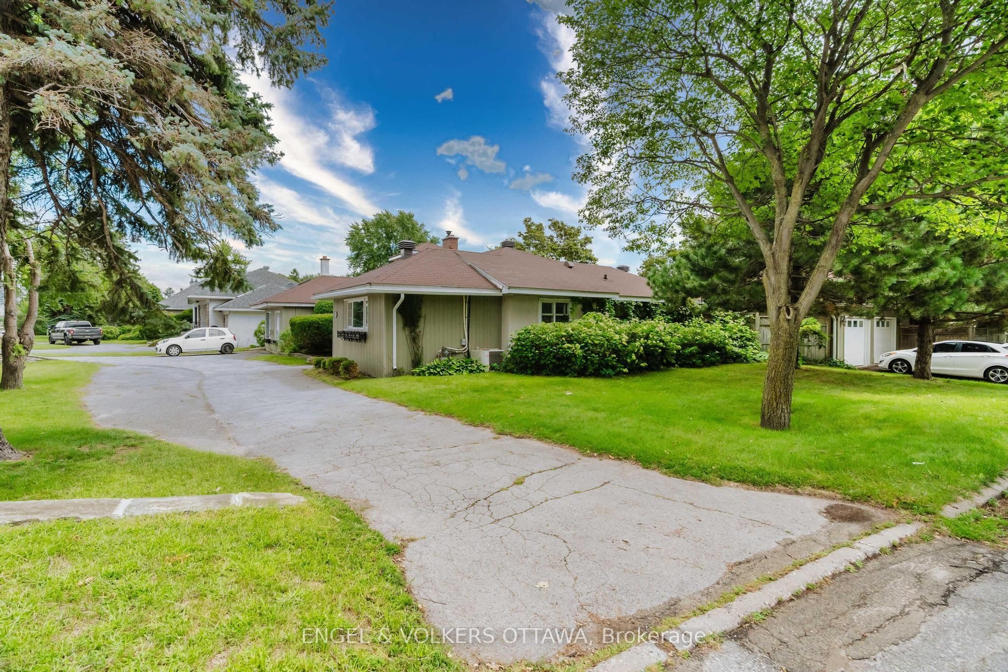 1994 Carling Avenue Property Photo 45