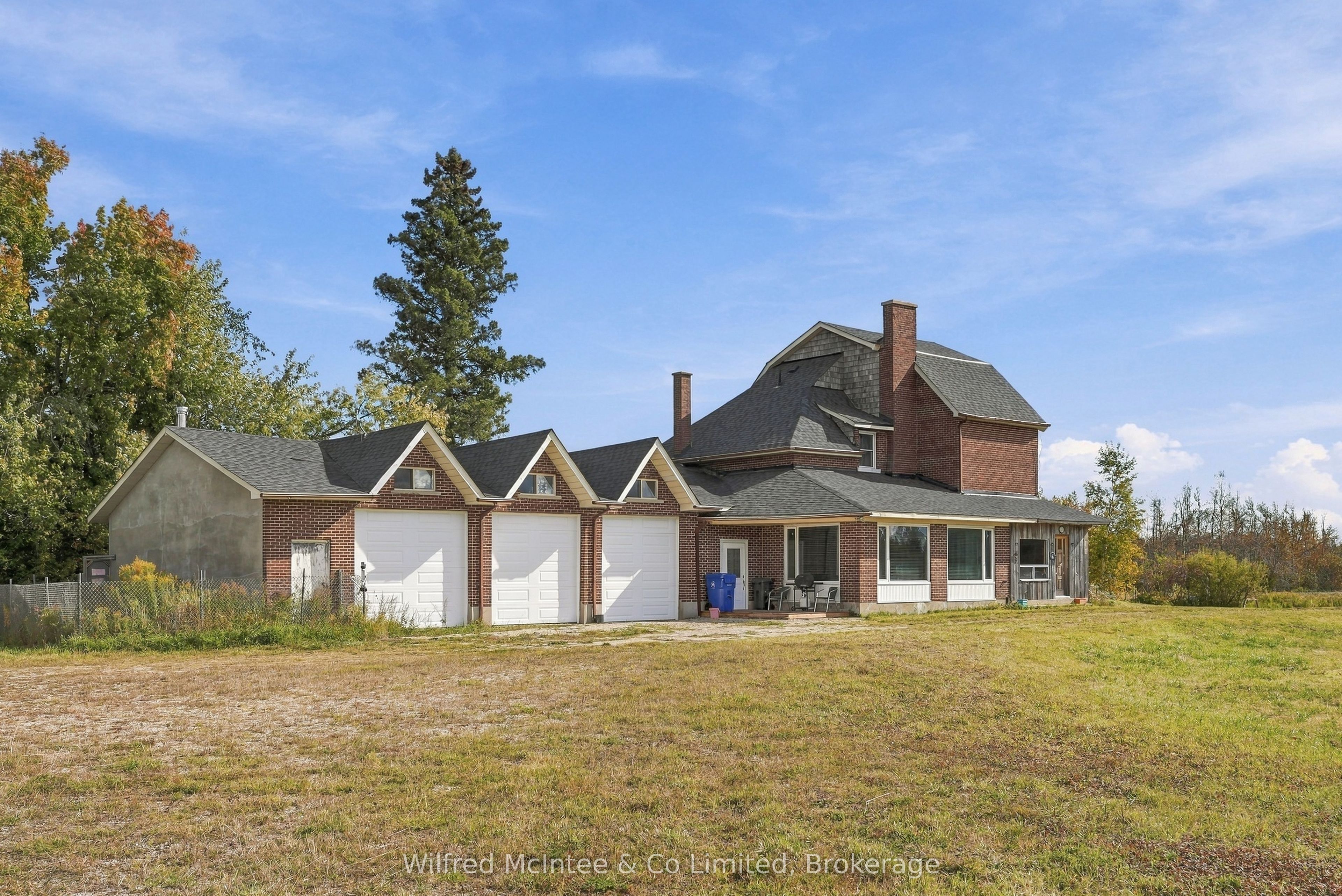 764059 240 Side Road Property Photo 3