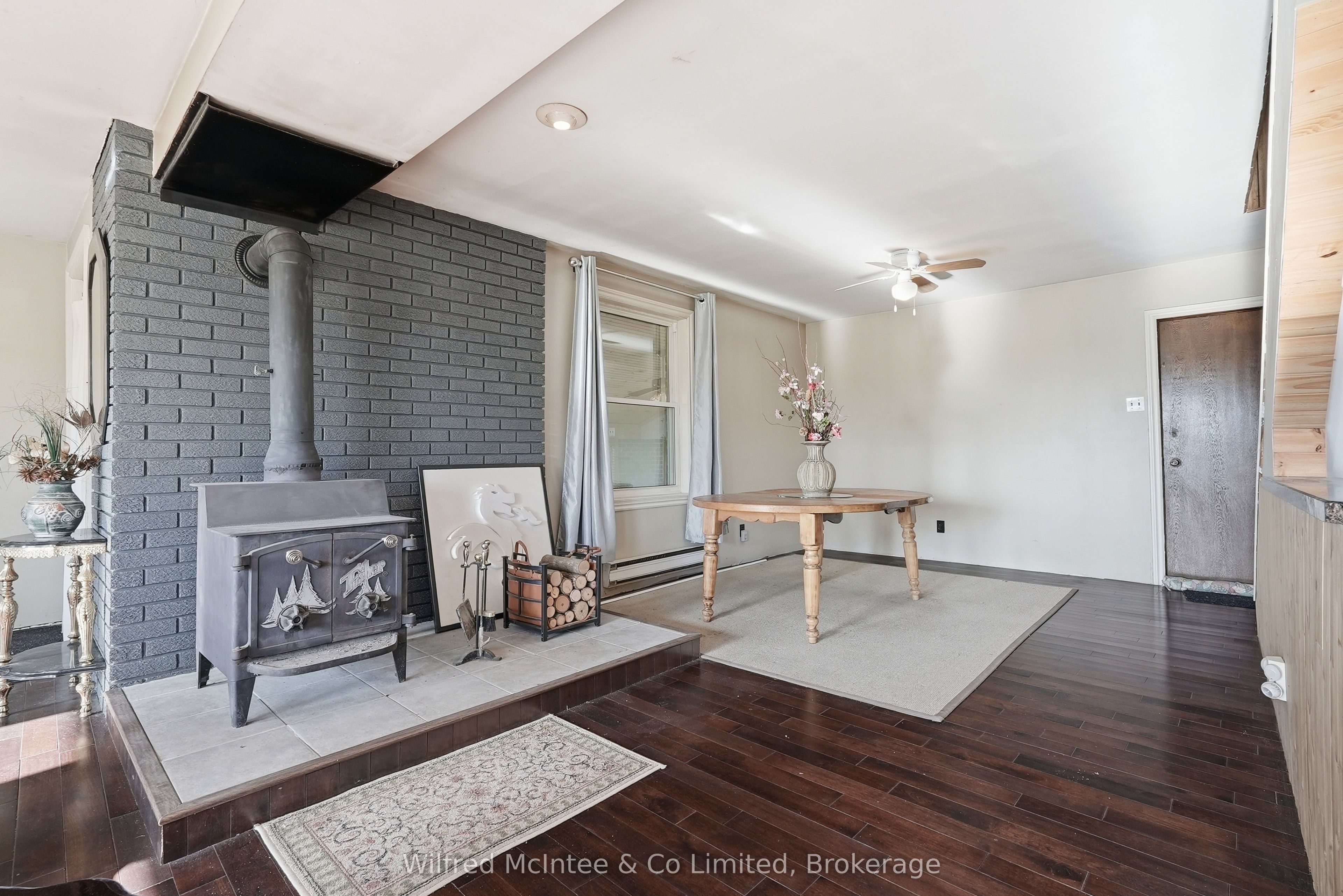 764059 240 Side Road Property Photo 9
