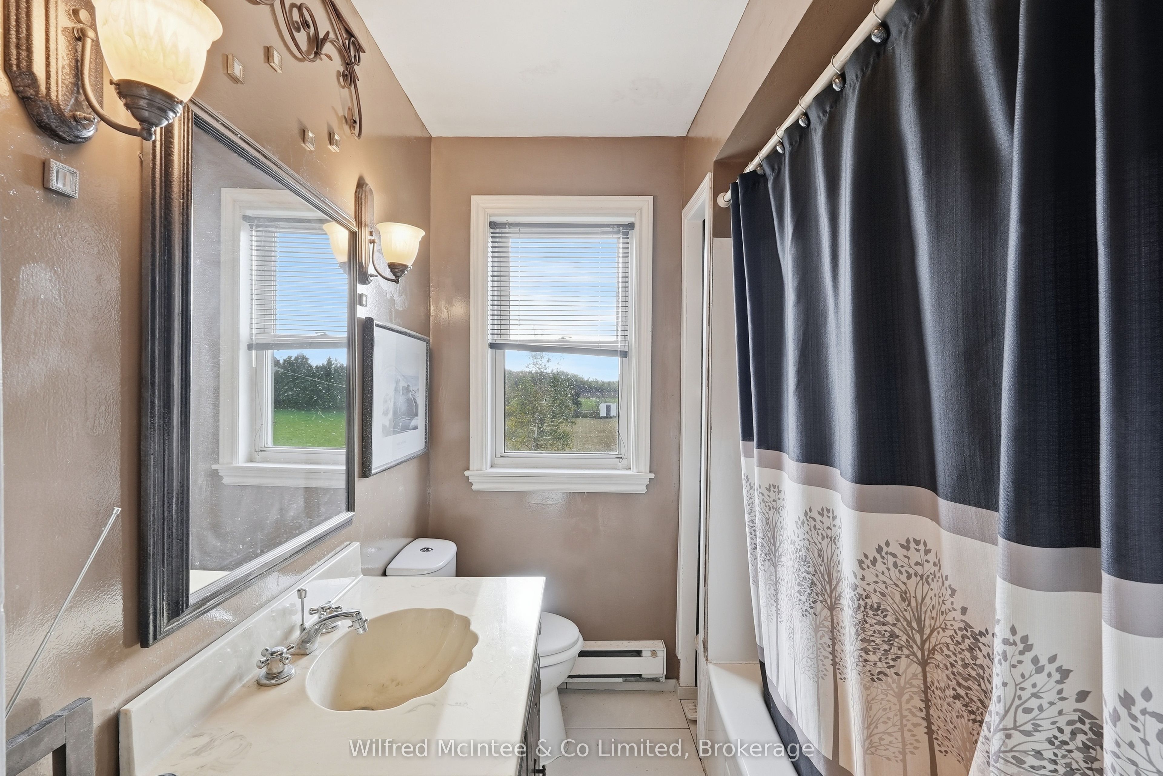 764059 240 Side Road Property Photo 17
