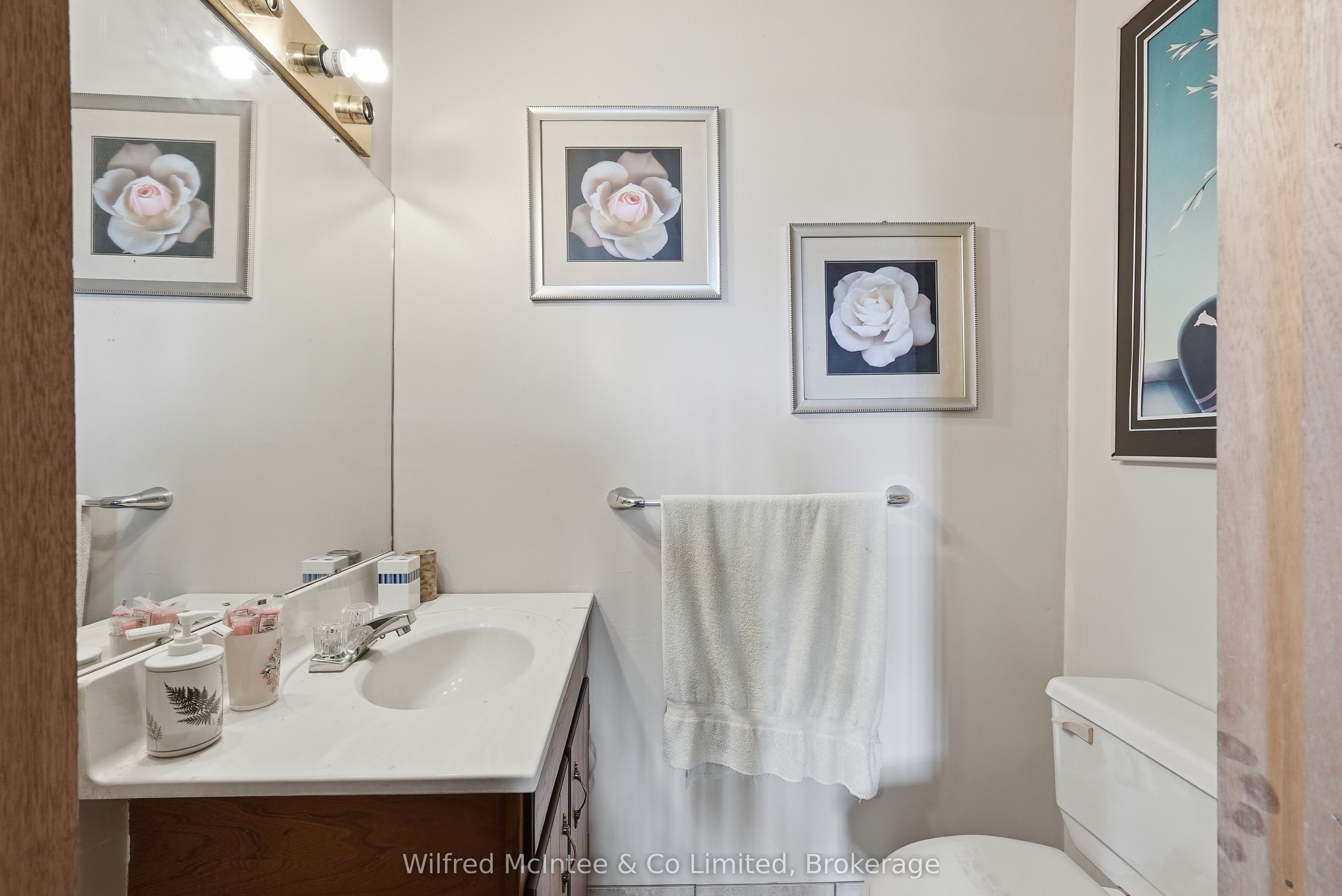 764059 240 Side Road Property Photo 21