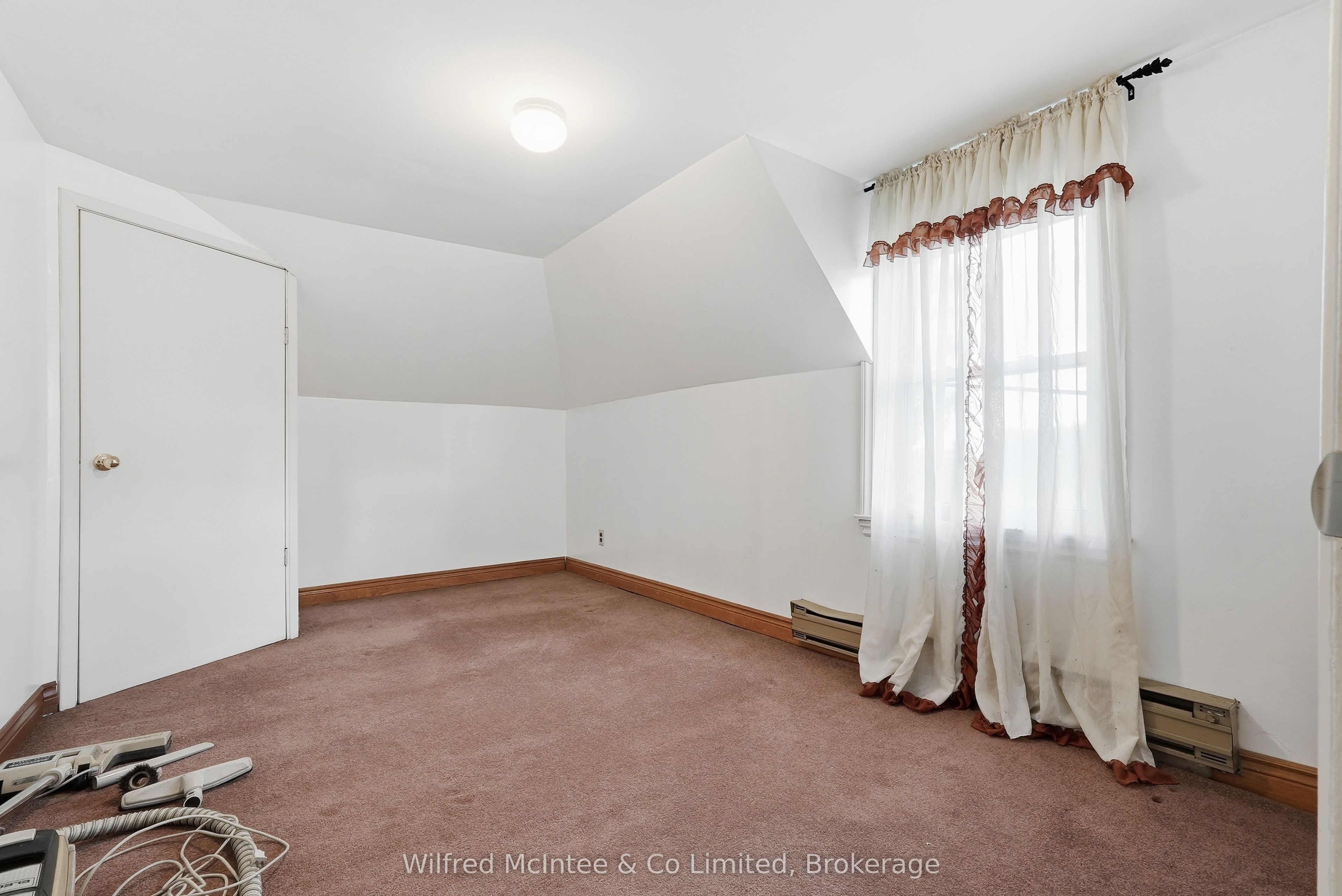 764059 240 Side Road Property Photo 23