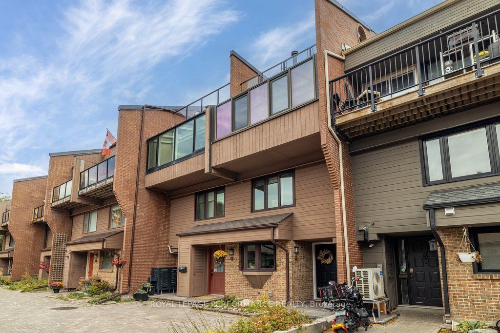 251 Bruyere Street 2 Property Photo 3