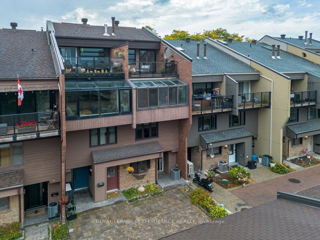 251 Bruyere Street 2 Property Photo 42