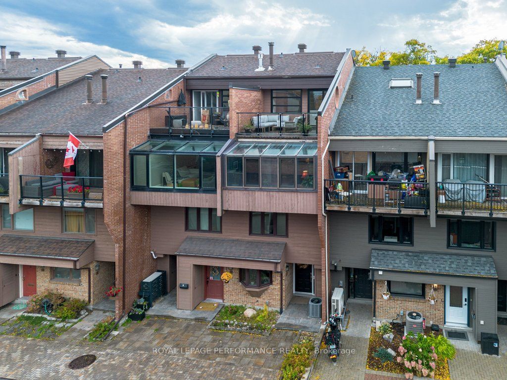 251 Bruyere Street 2 Property Photo 43