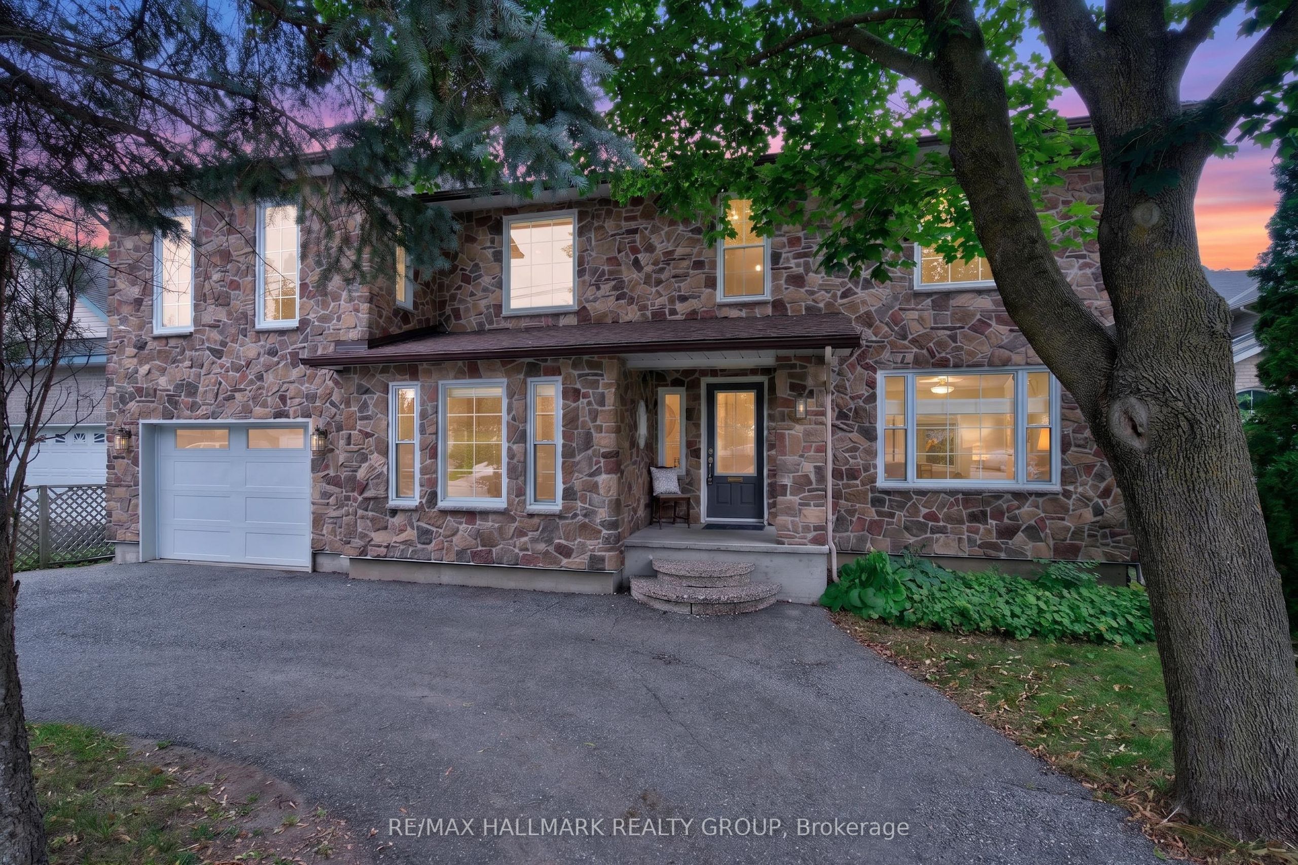 1608 Prince Of Wales Drive