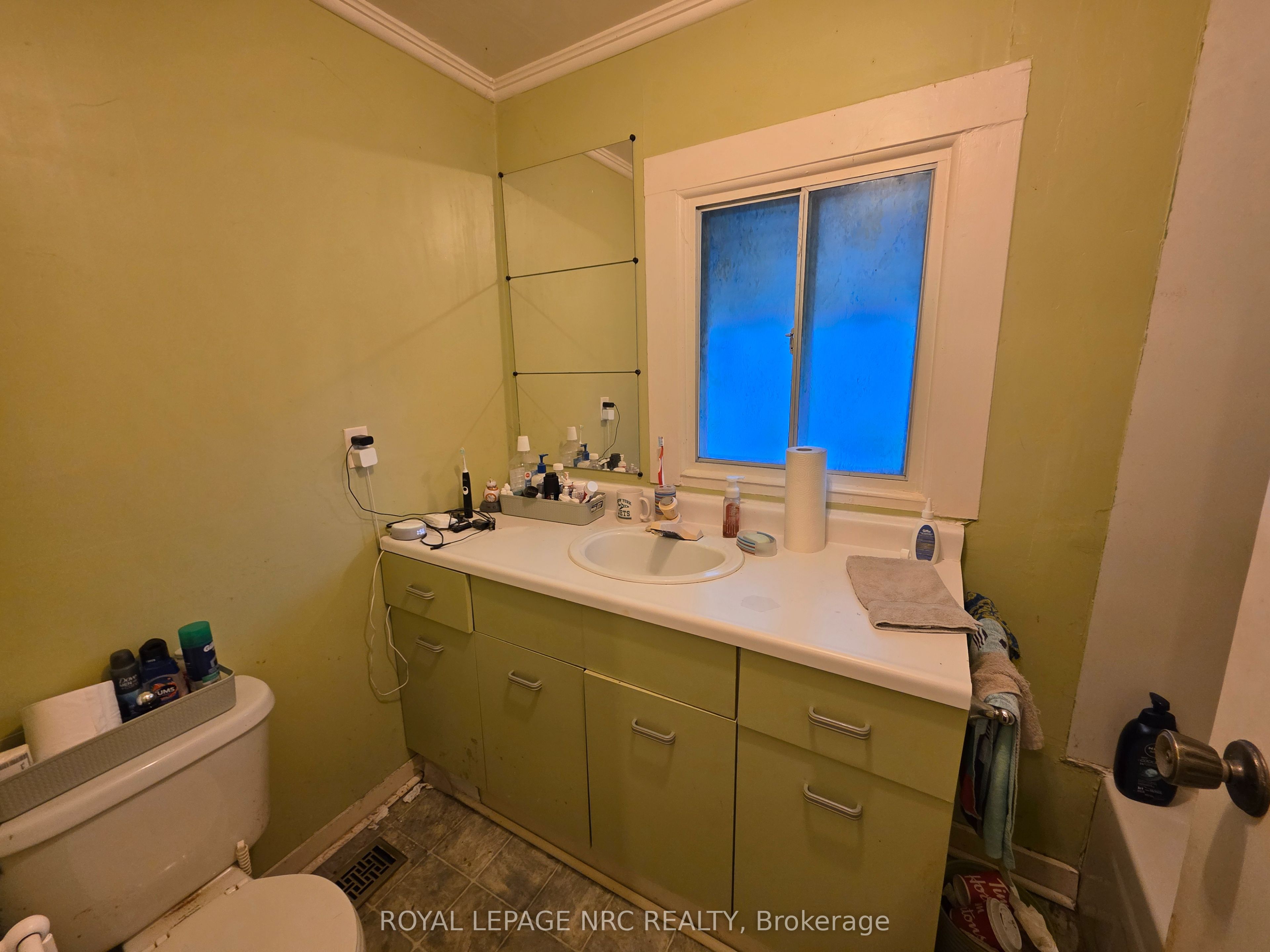 39 Manchester Avenue Property Photo 10