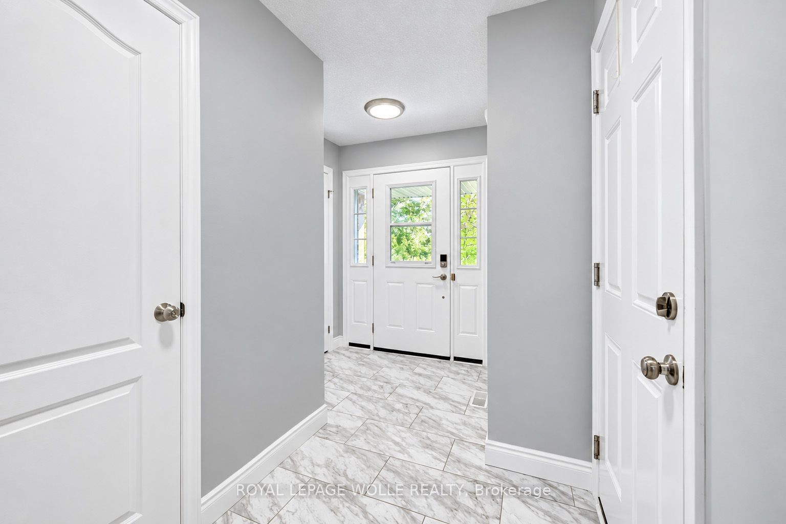 28 Green Street Property Photo 5