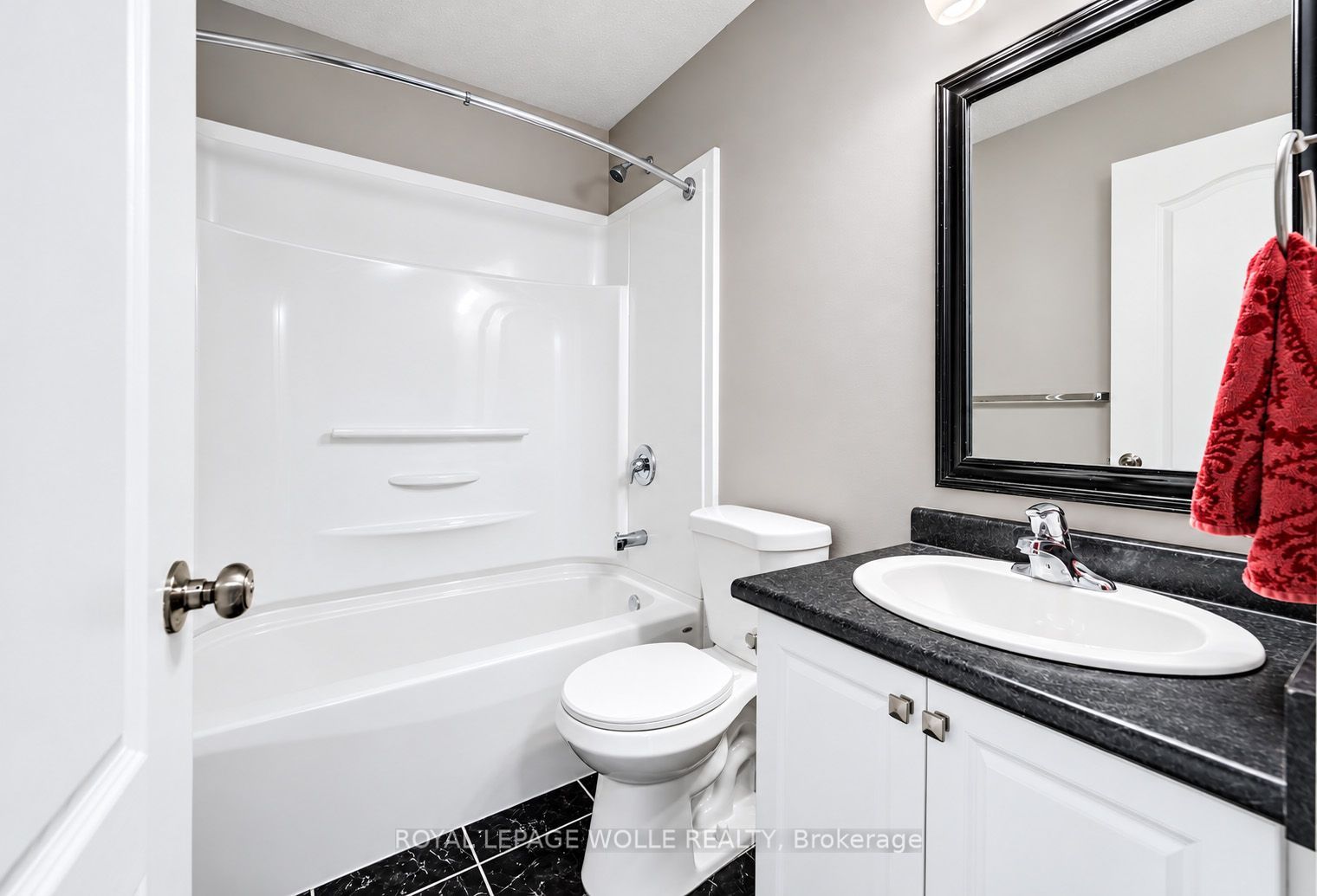 28 Green Street Property Photo 27