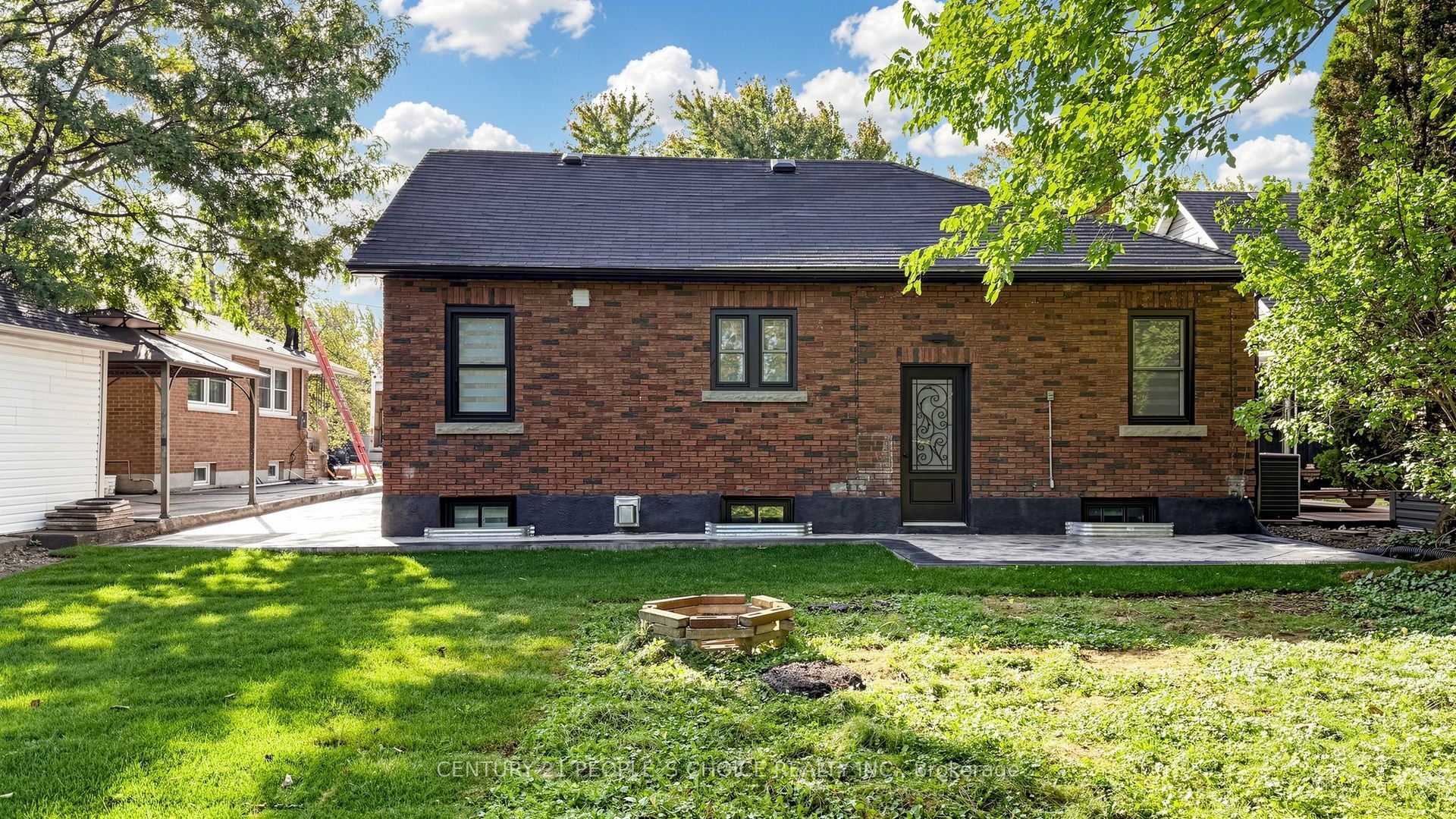 7 Cecil Street Property Photo 32