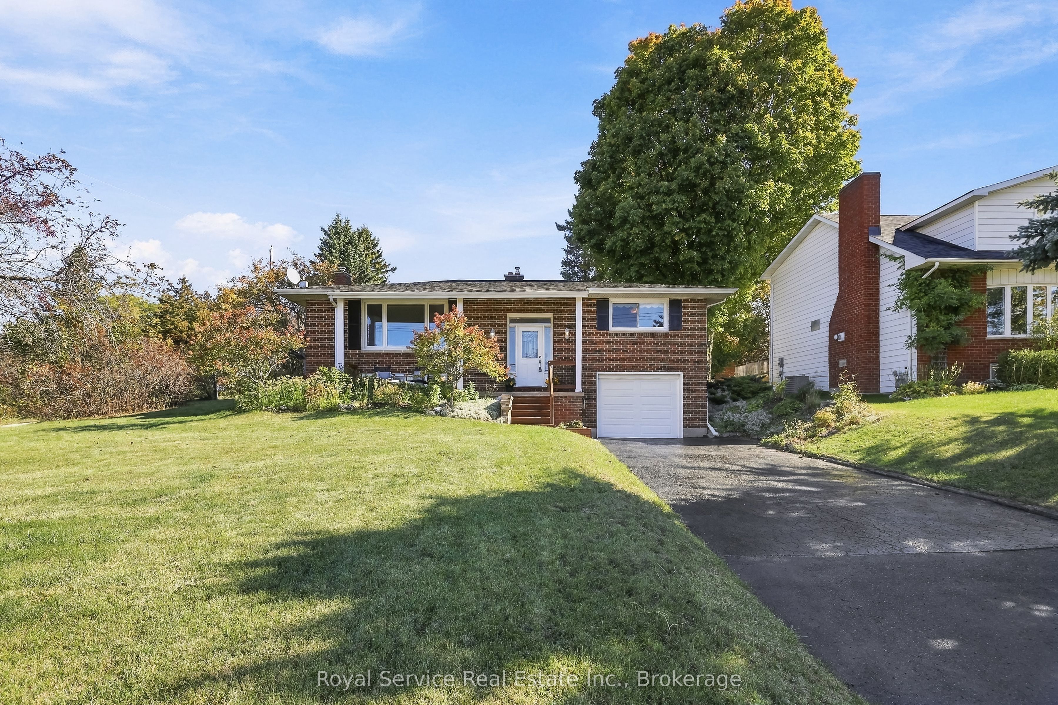 38 Burnham Avenue Property Photo 1