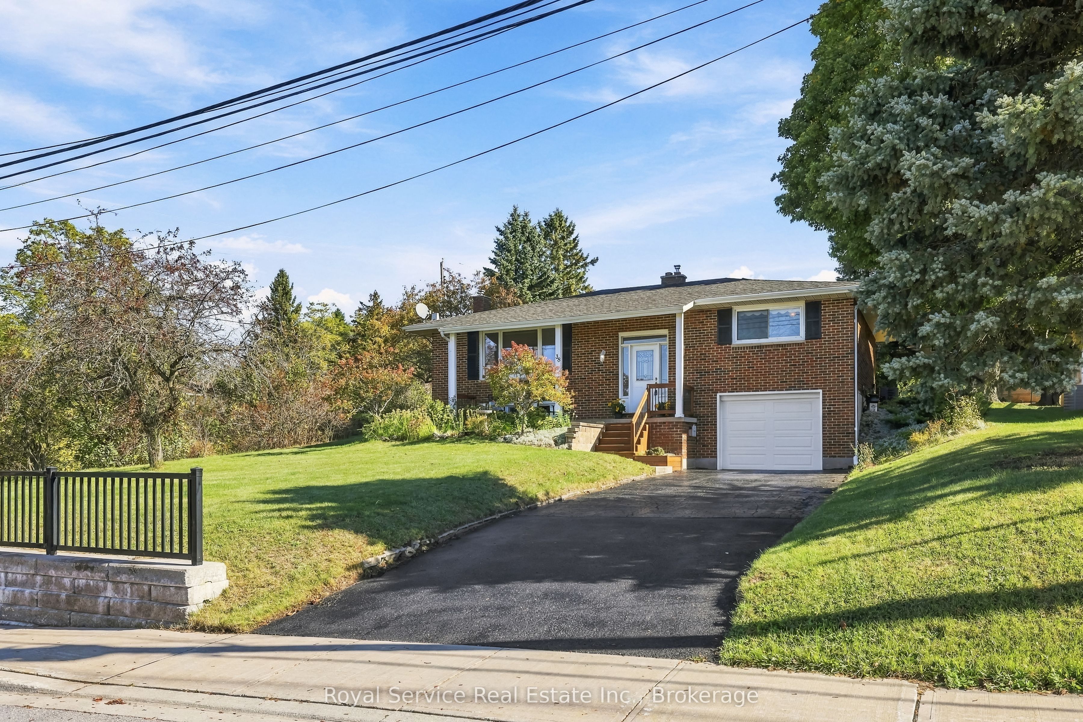 38 Burnham Avenue Property Photo 2