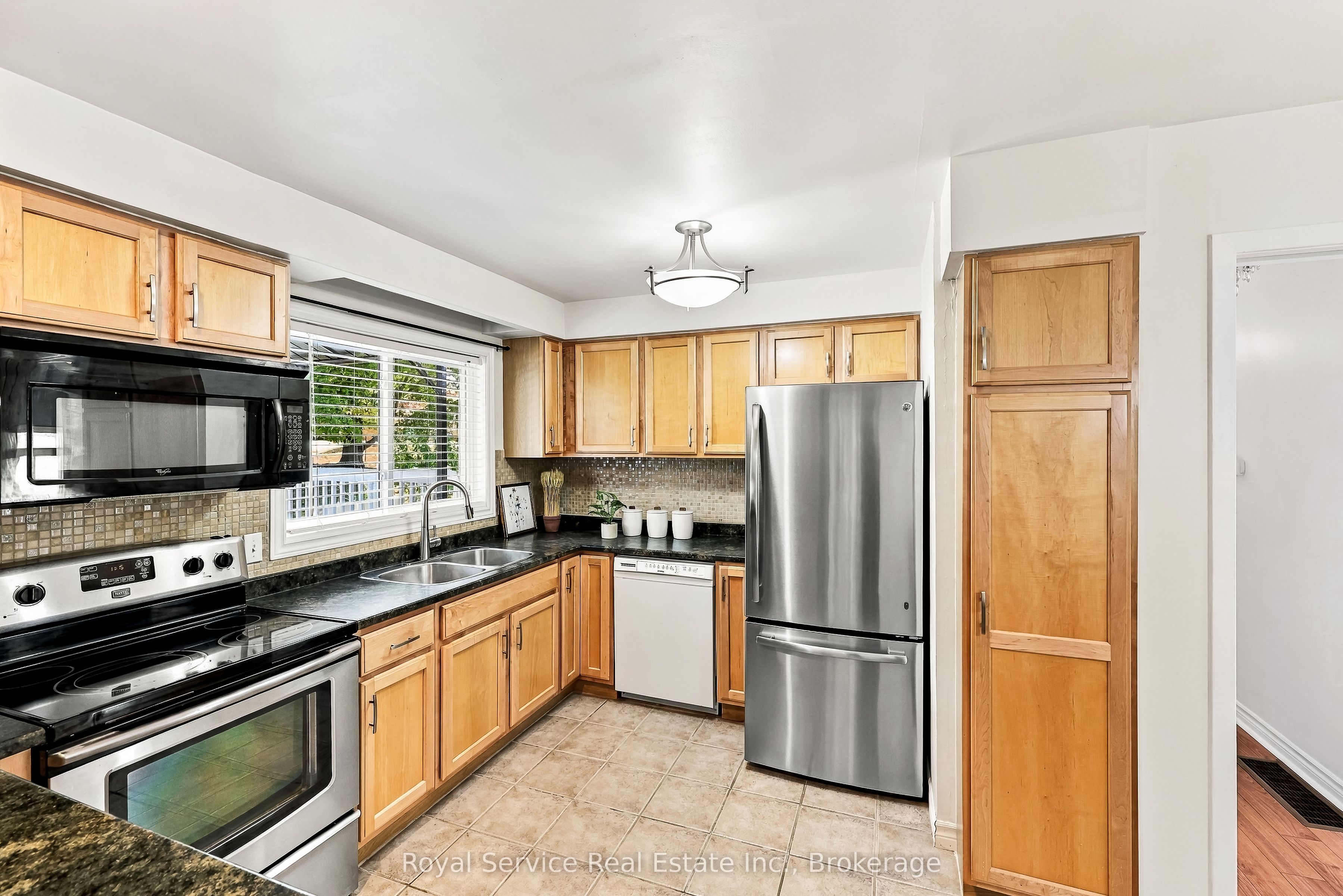 38 Burnham Avenue Property Photo 19