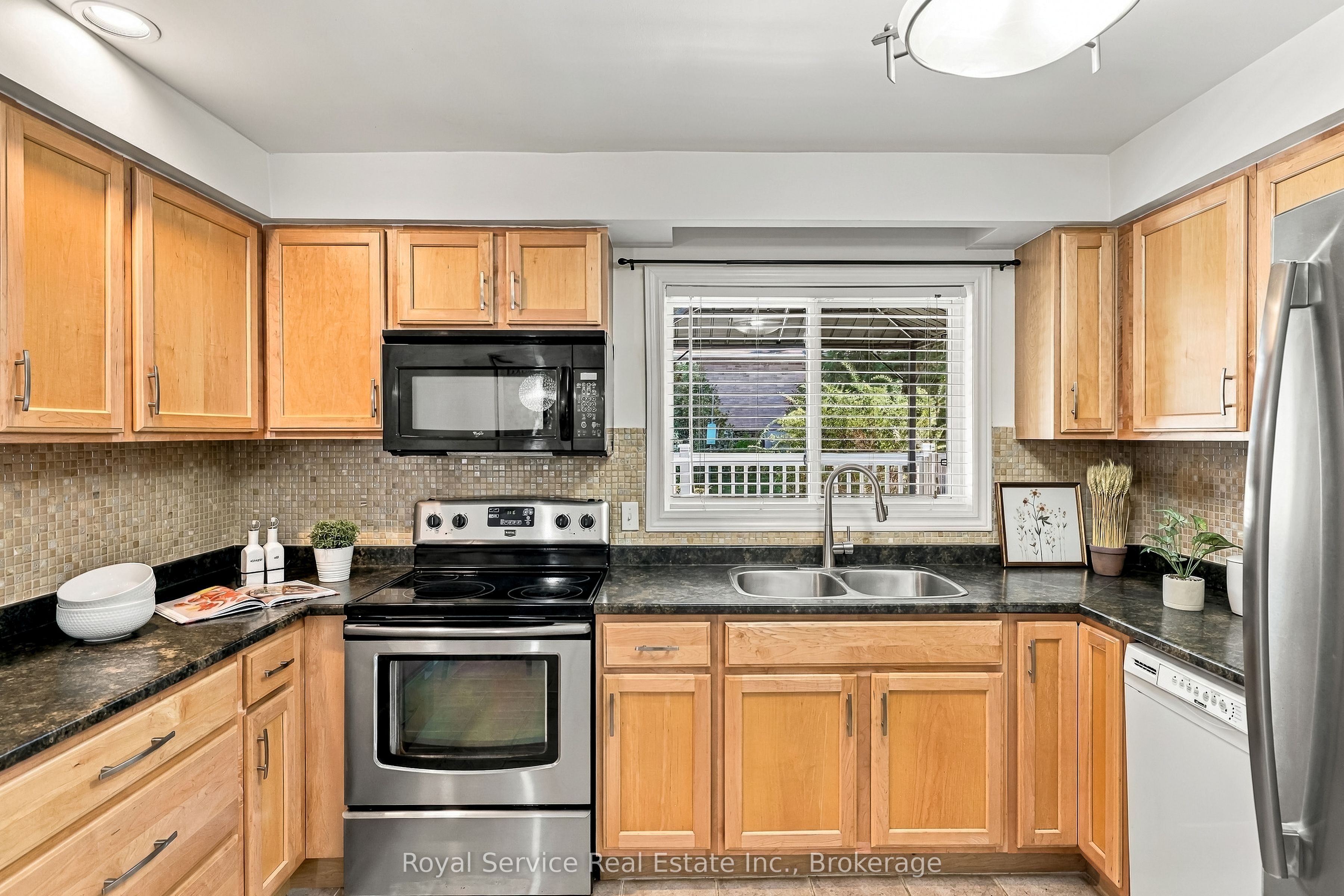38 Burnham Avenue Property Photo 22