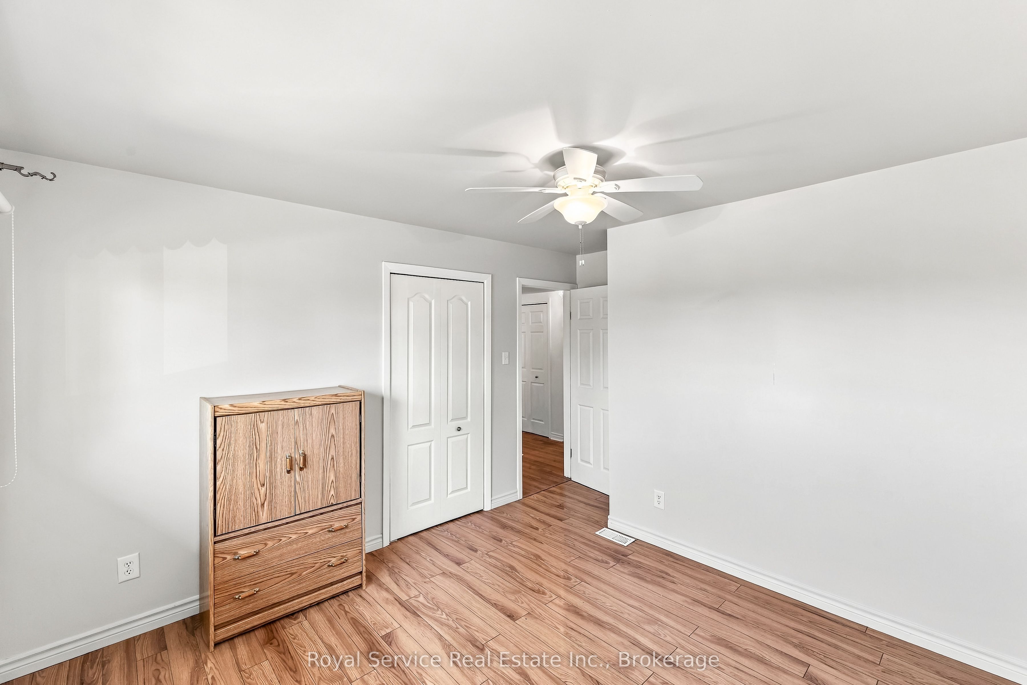 38 Burnham Avenue Property Photo 28