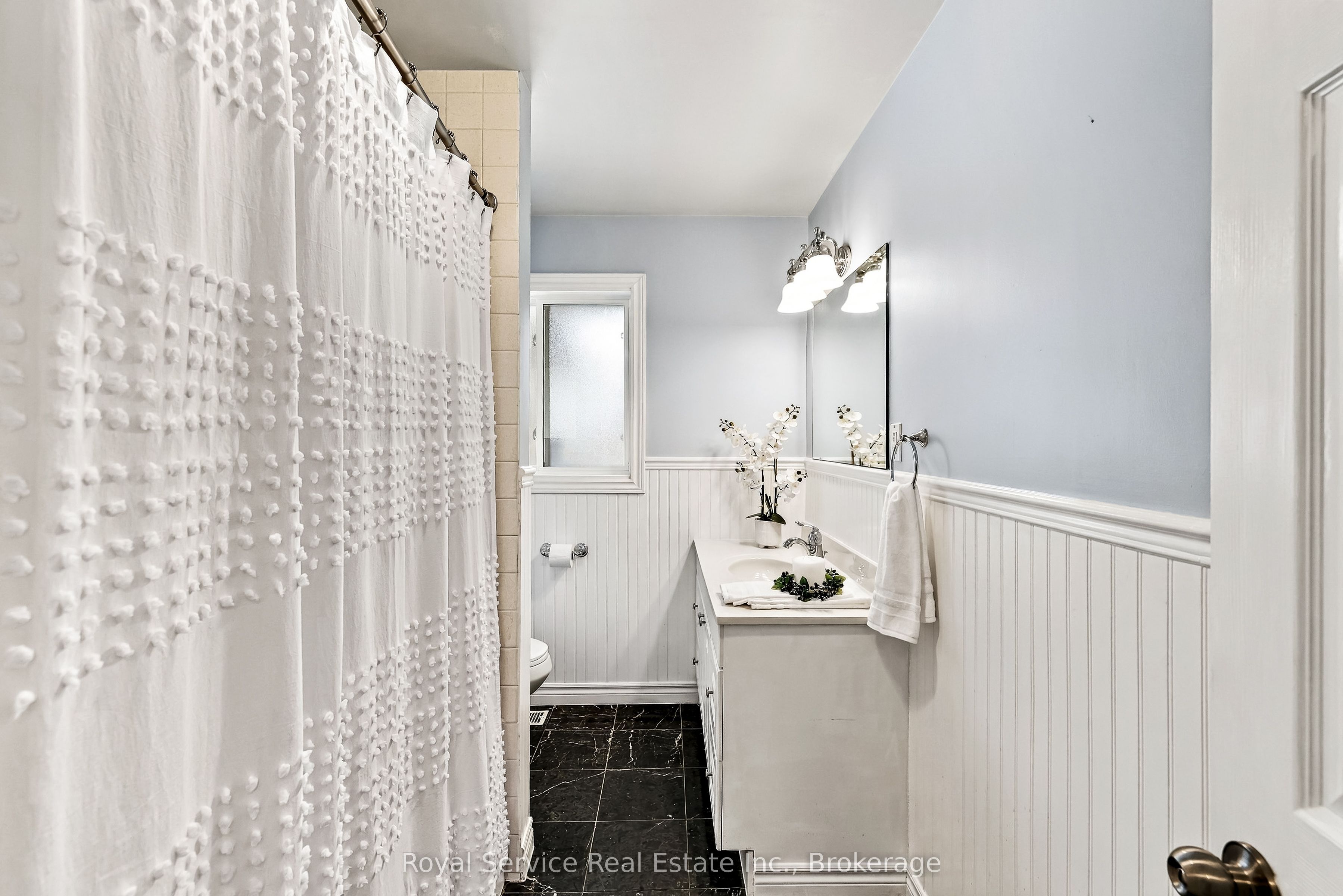 38 Burnham Avenue Property Photo 29