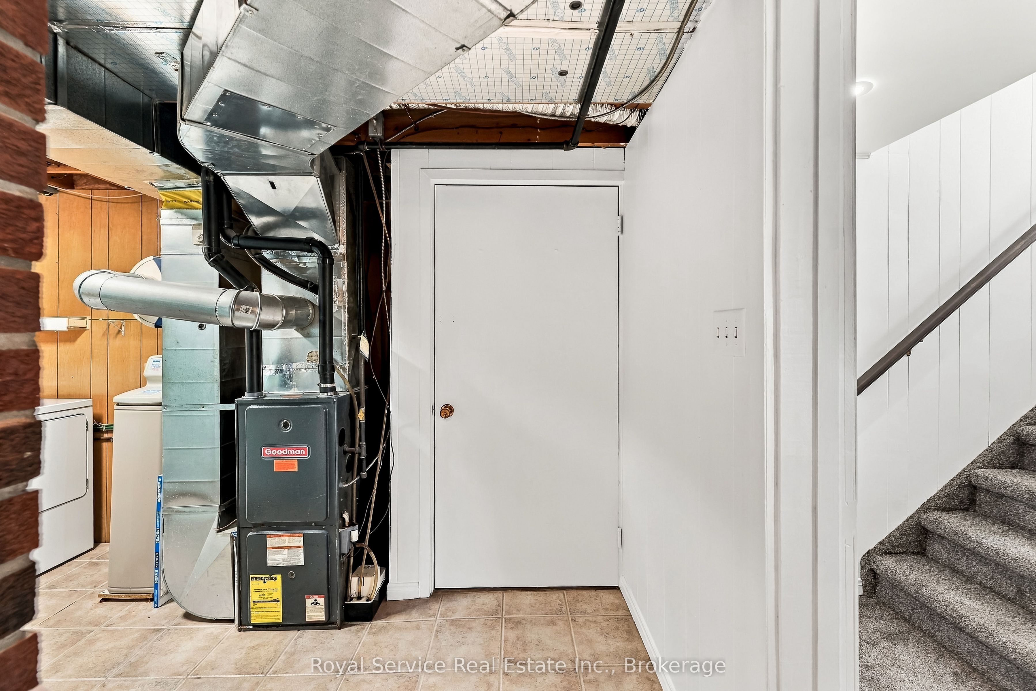 38 Burnham Avenue Property Photo 37