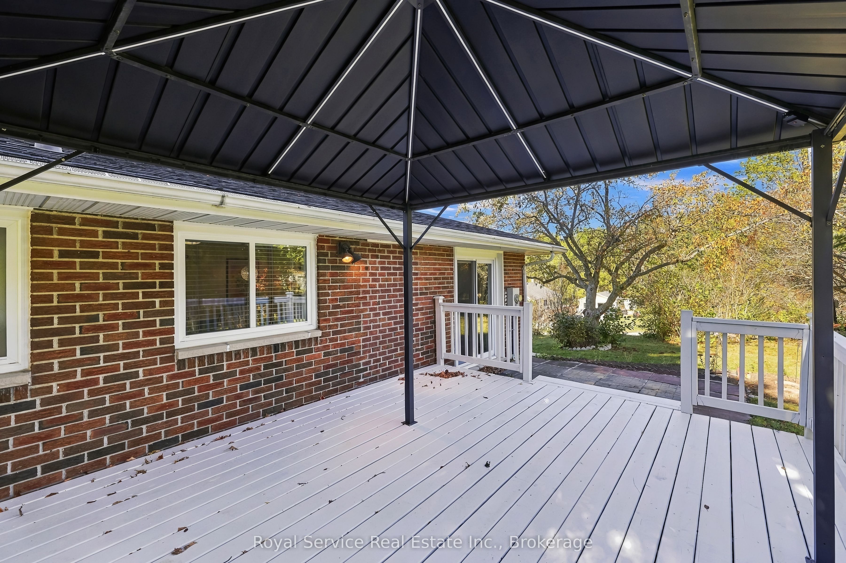 38 Burnham Avenue Property Photo 41