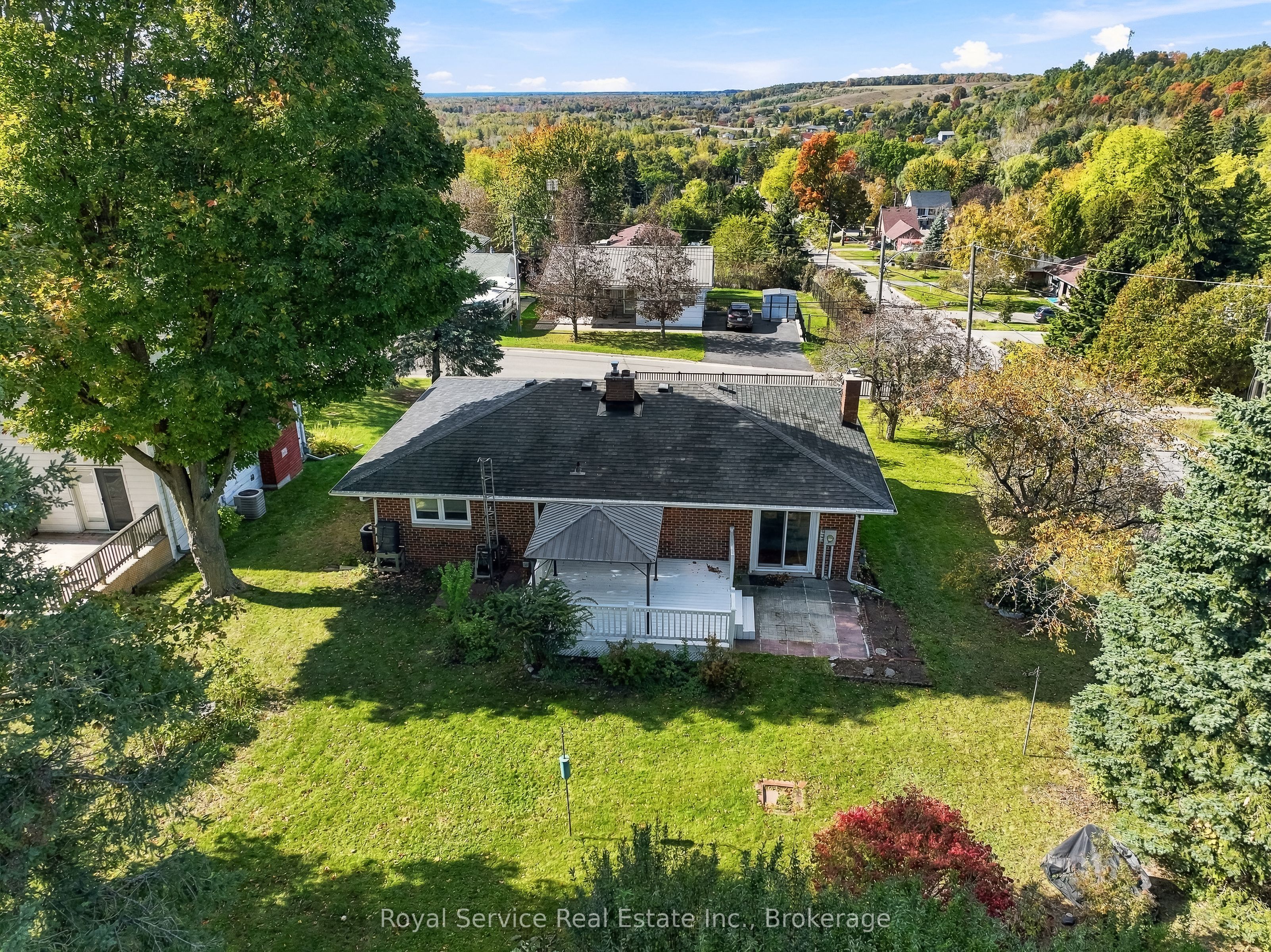 38 Burnham Avenue Property Photo 44