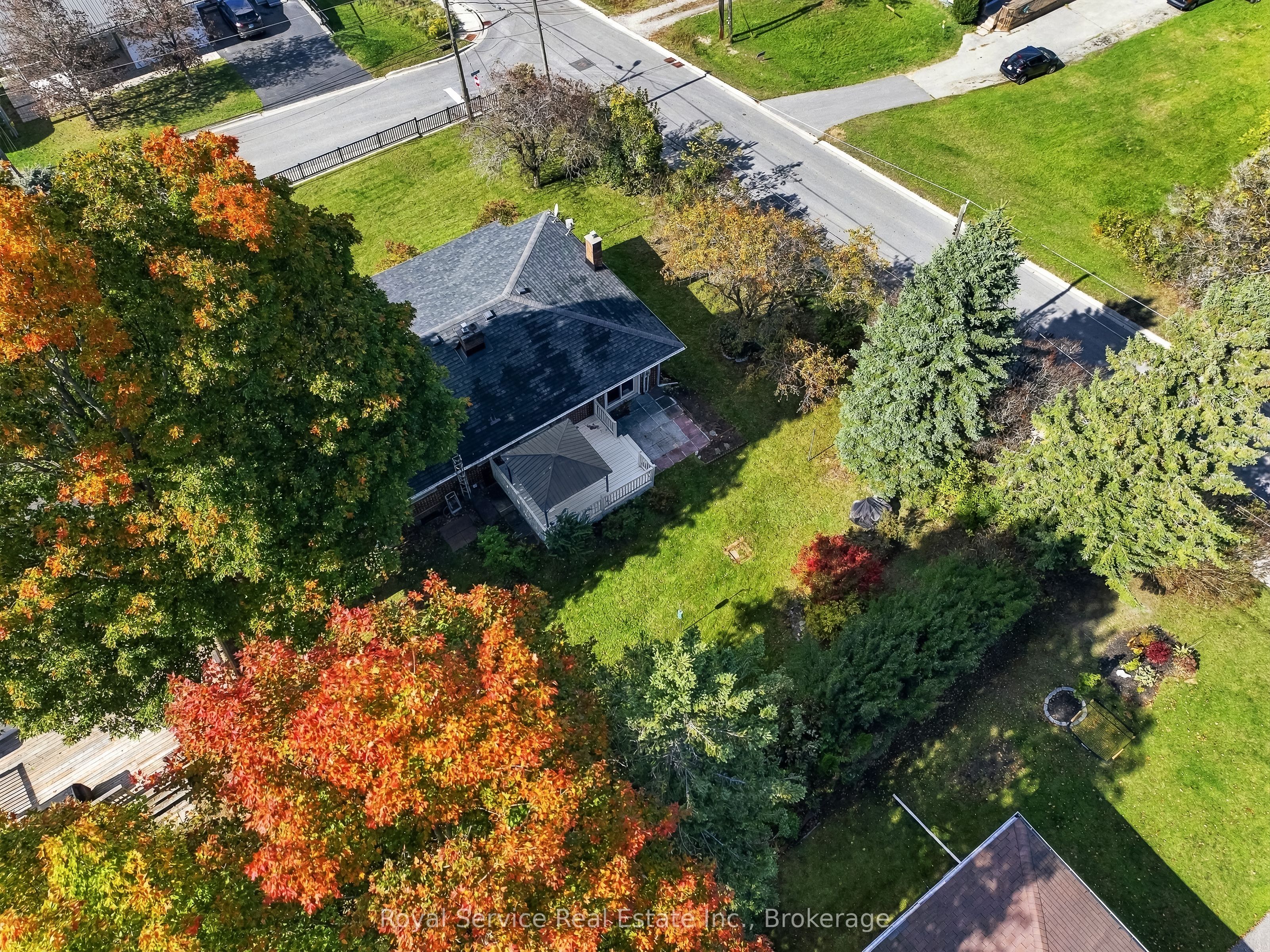 38 Burnham Avenue Property Photo 47
