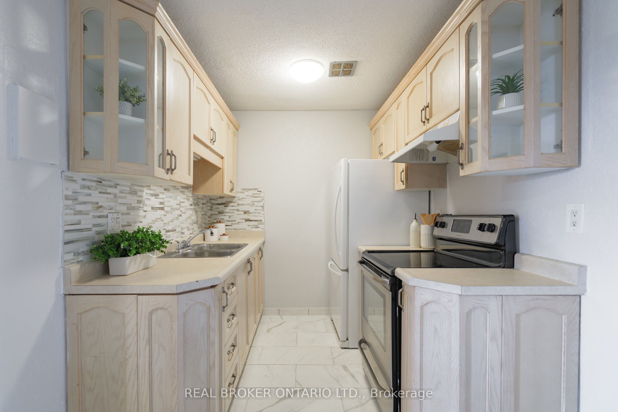 893 Concession Street 202 Property Photo 9