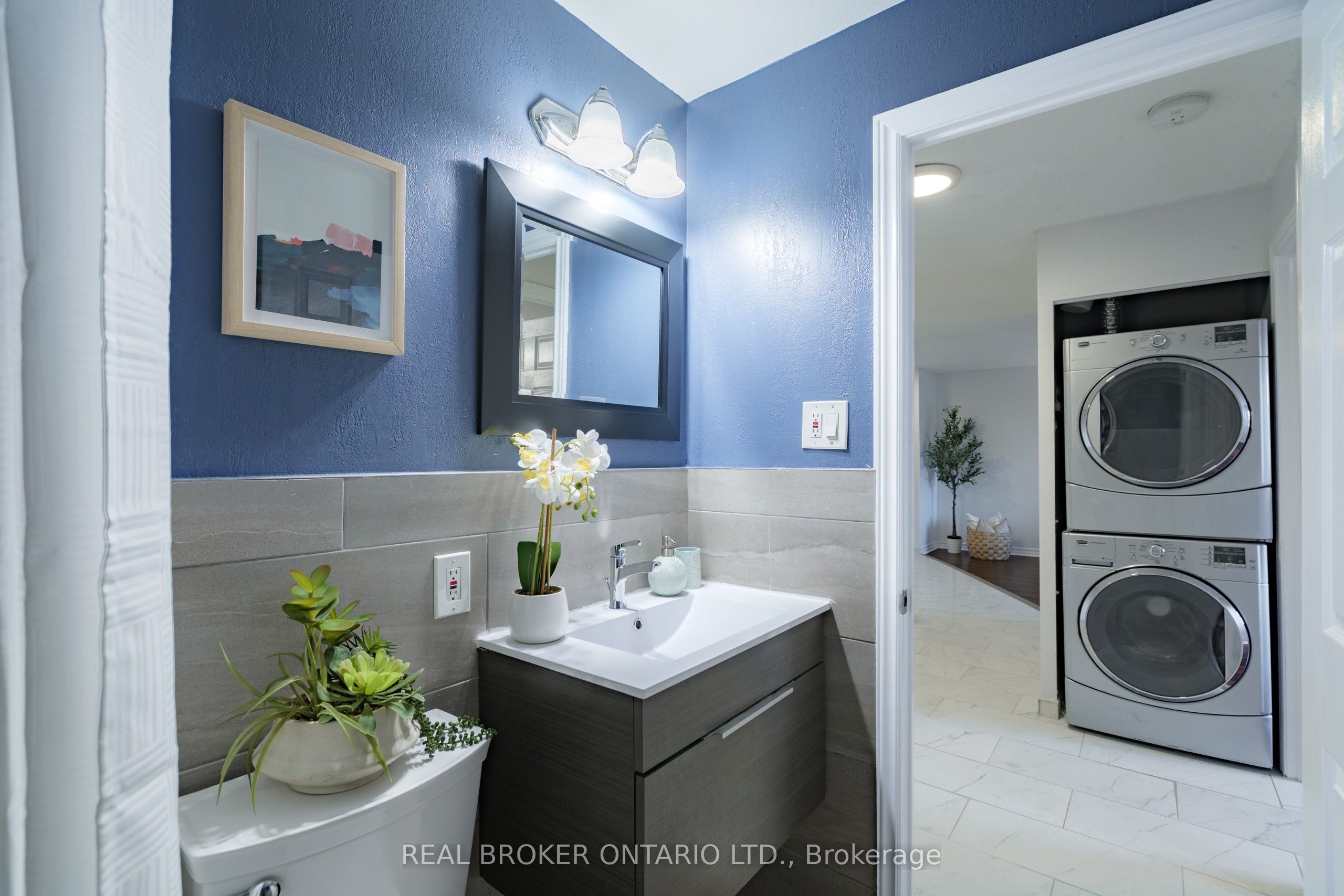 893 Concession Street 202 Property Photo 13