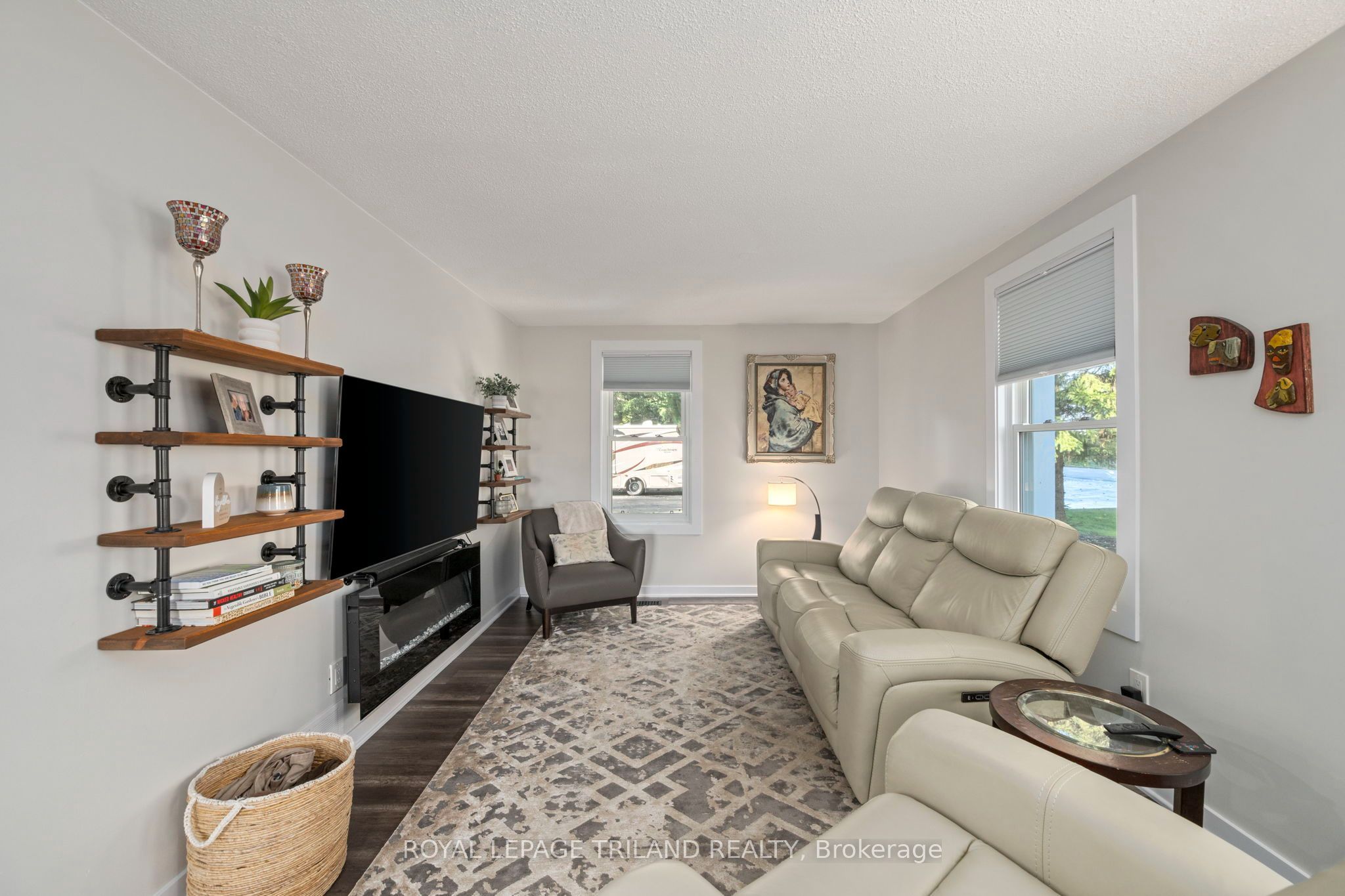 17459 Evelyn Drive Property Photo 23