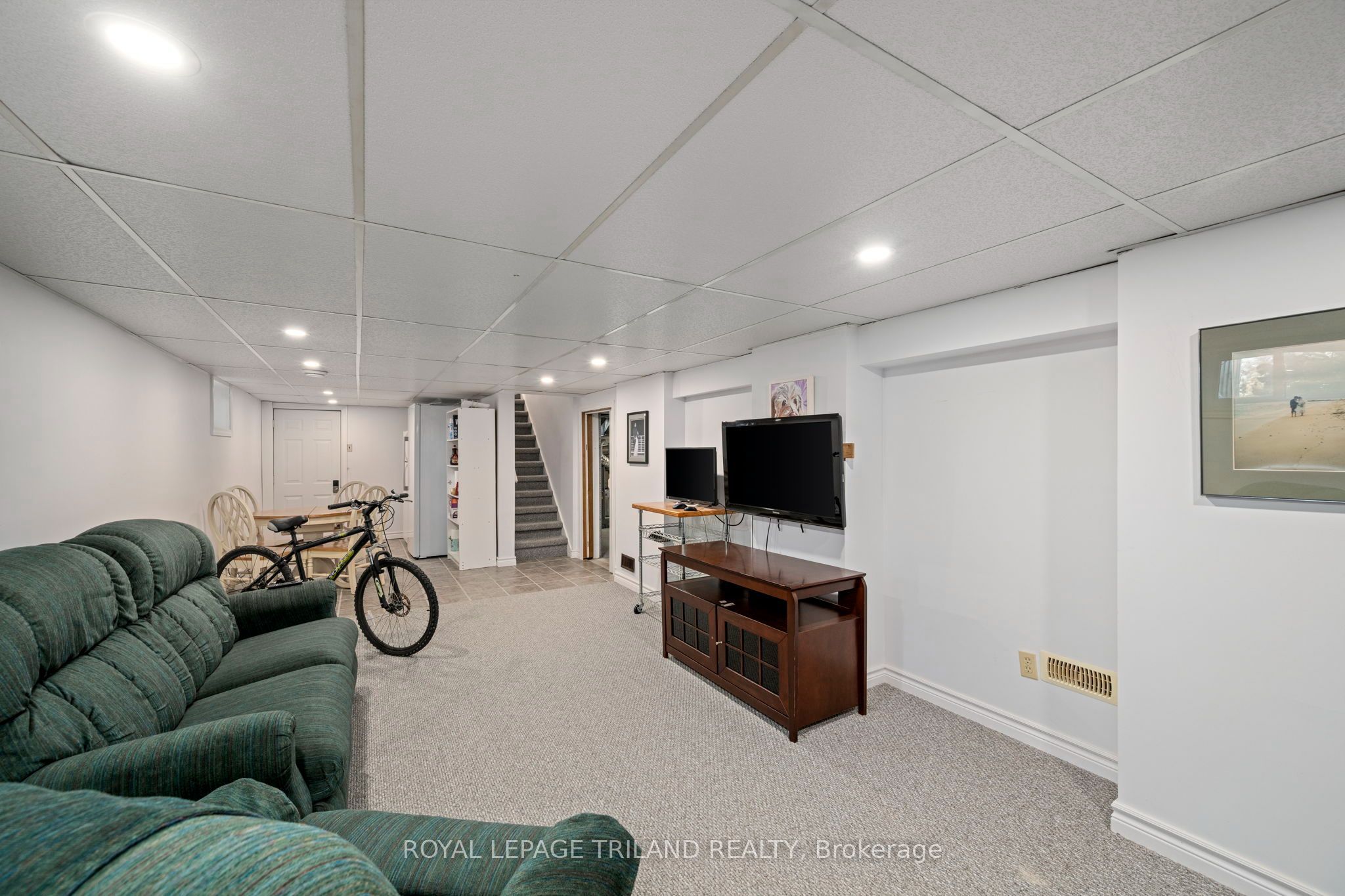 17459 Evelyn Drive Property Photo 45