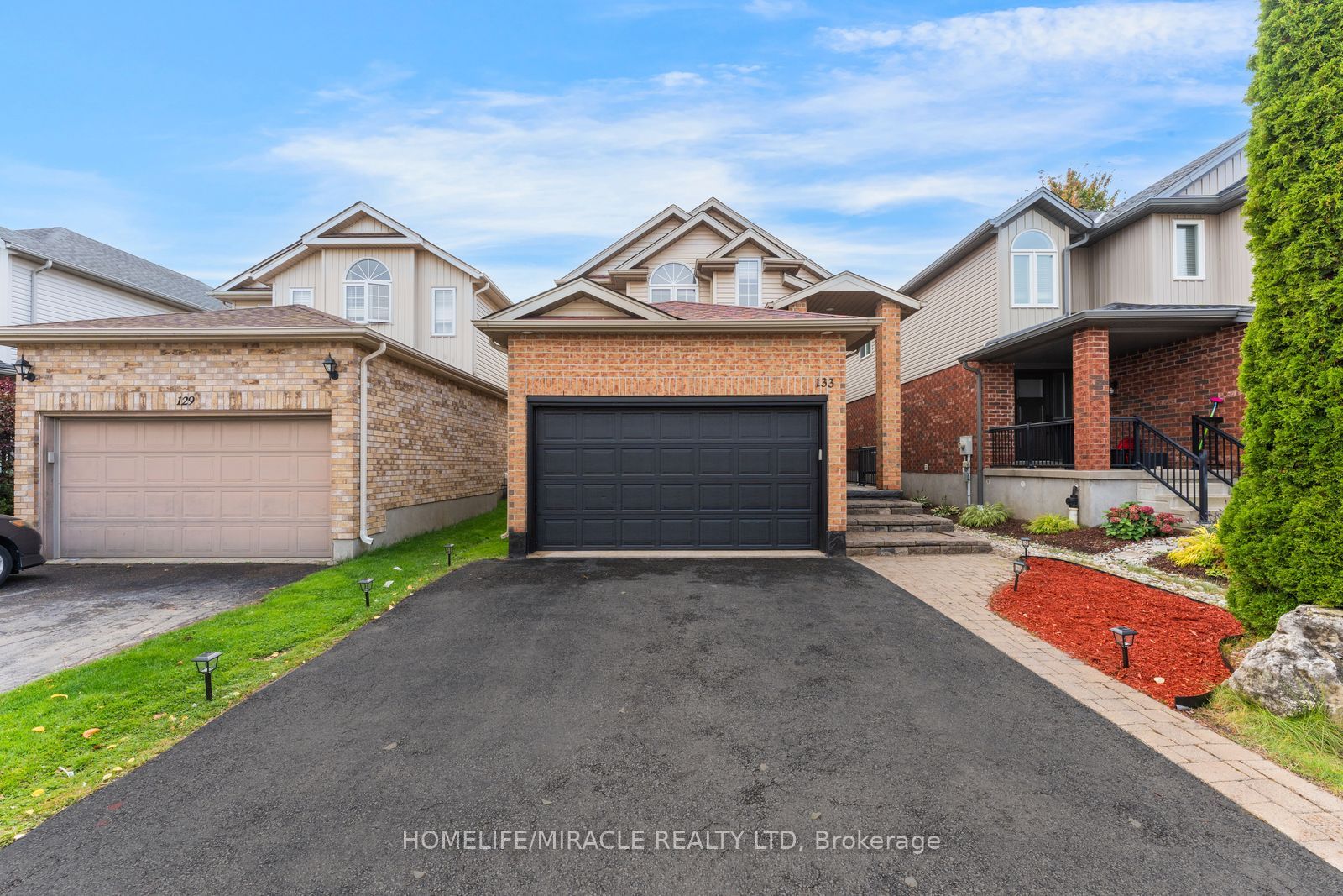 133 Steepleridge Street Property Photo 2