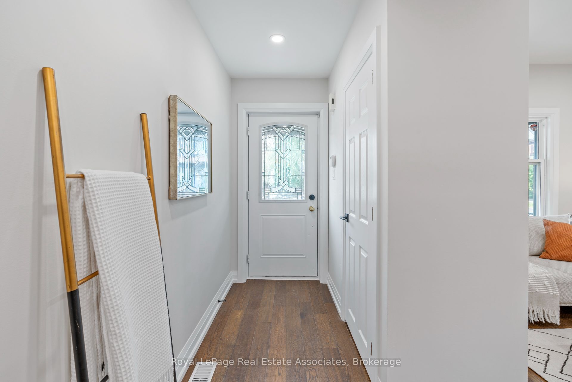 23 Somerset Avenue Upper Property Photo 2