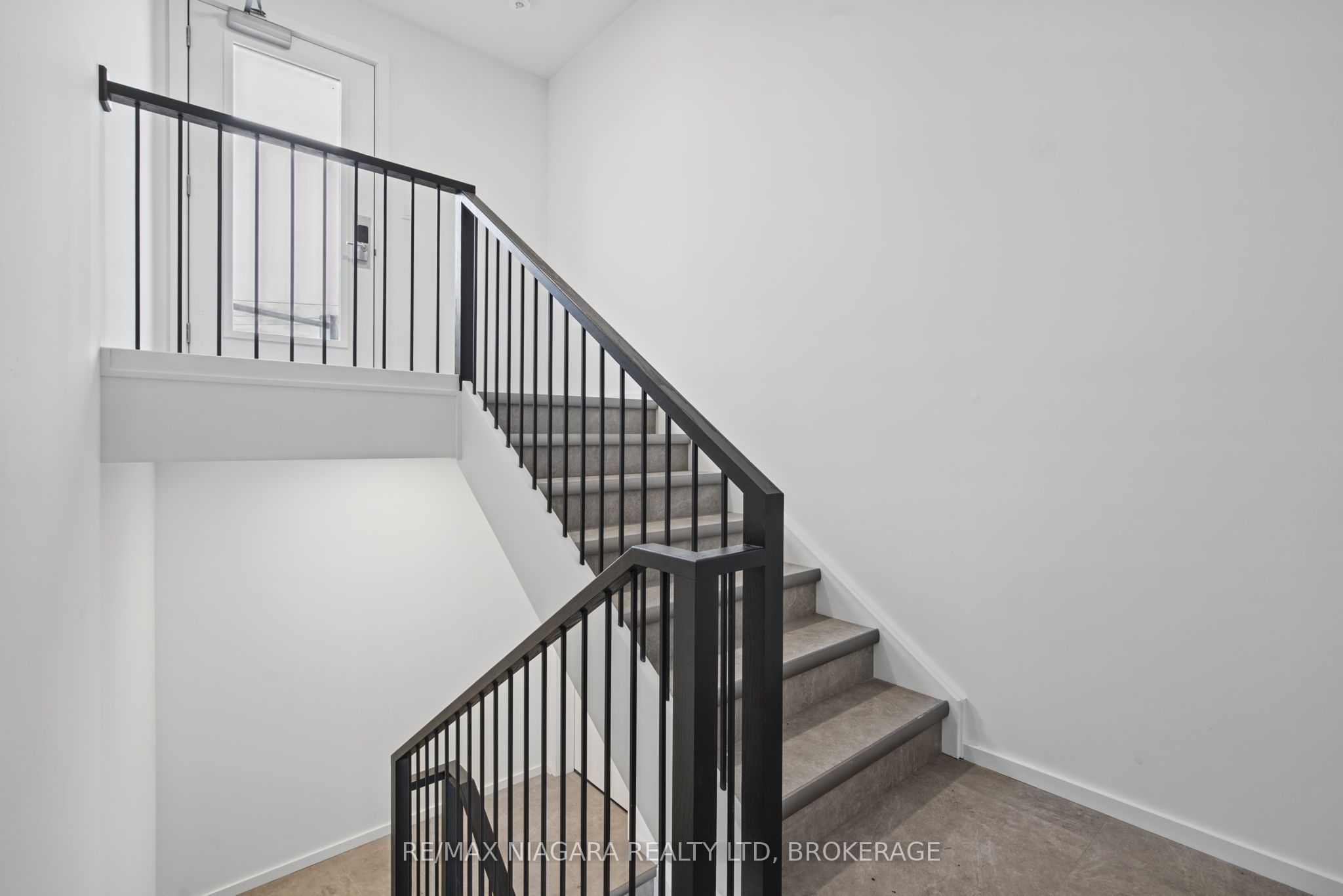 89 Sixth Street Property Photo 33
