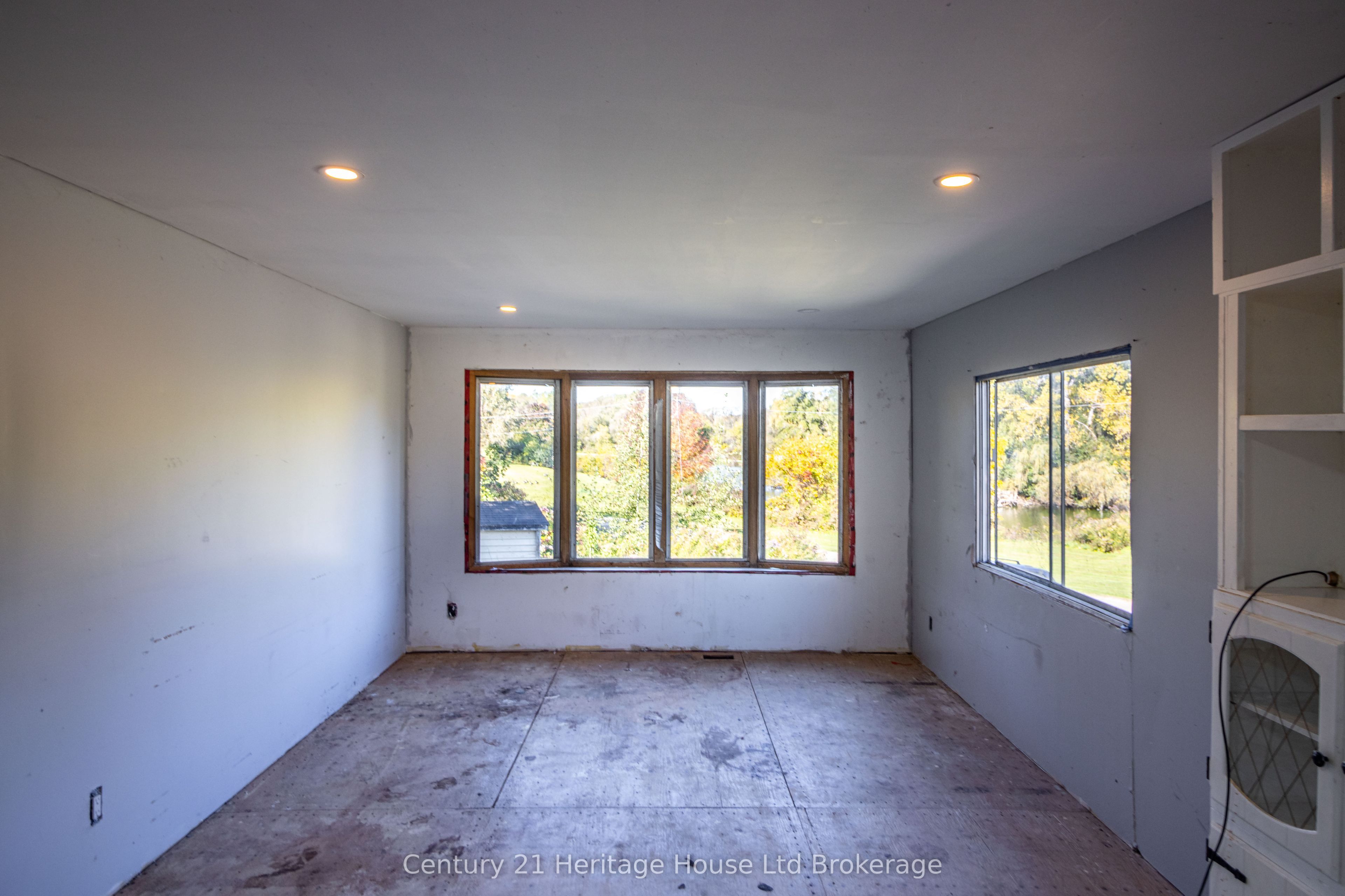 596101 59 Highway 3 Albert Property Photo 4