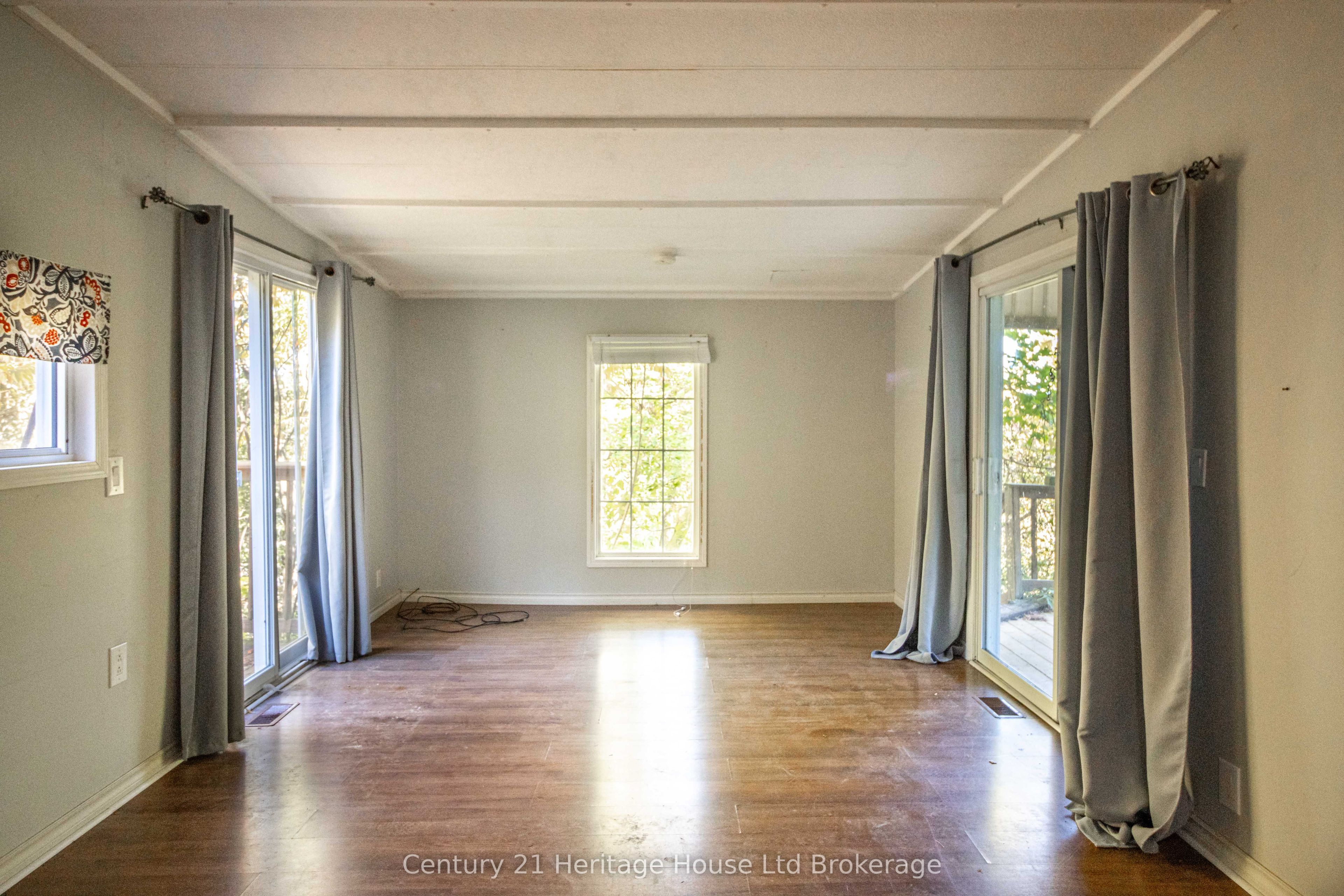 596101 59 Highway 5 Quail Property Photo 3