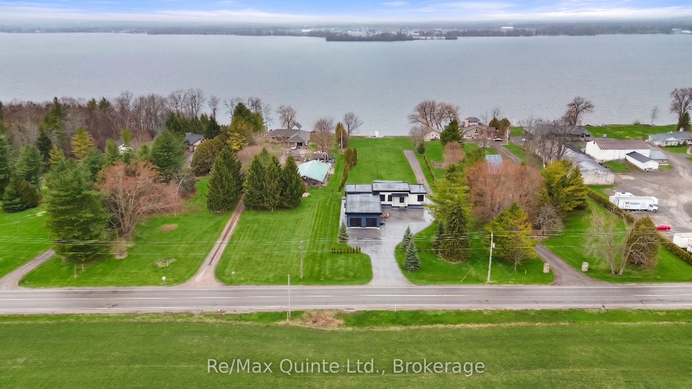 2528 County Road 3 Property Photo 4