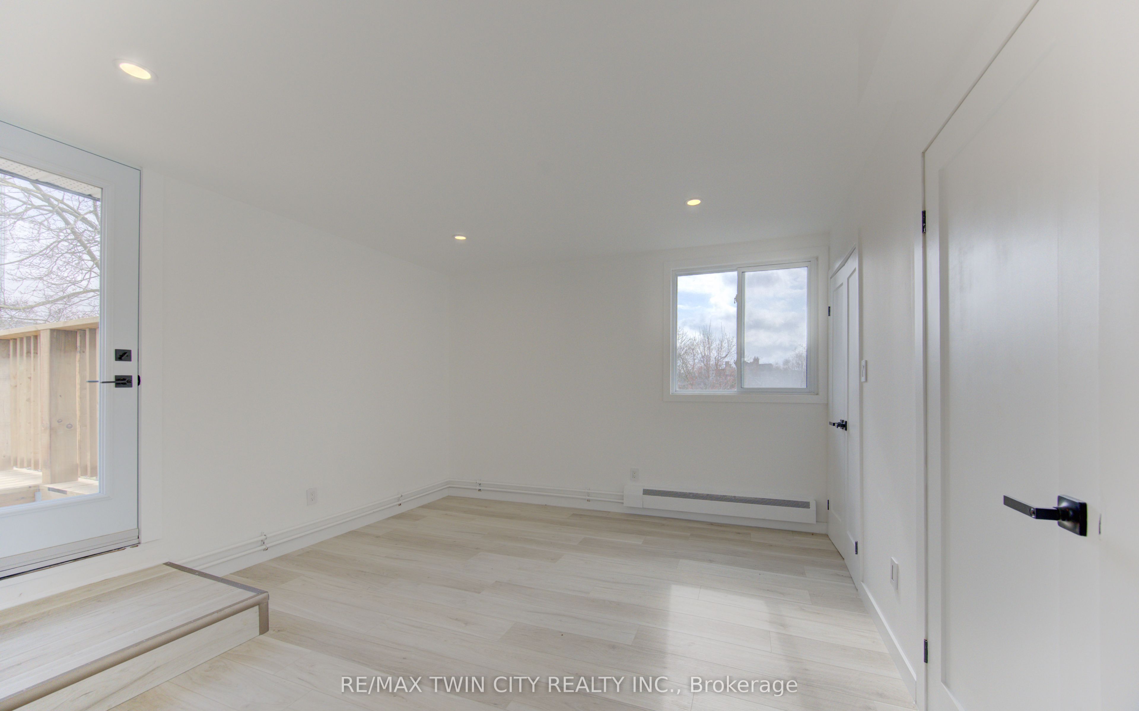 67 Louisa Street Property Photo 38