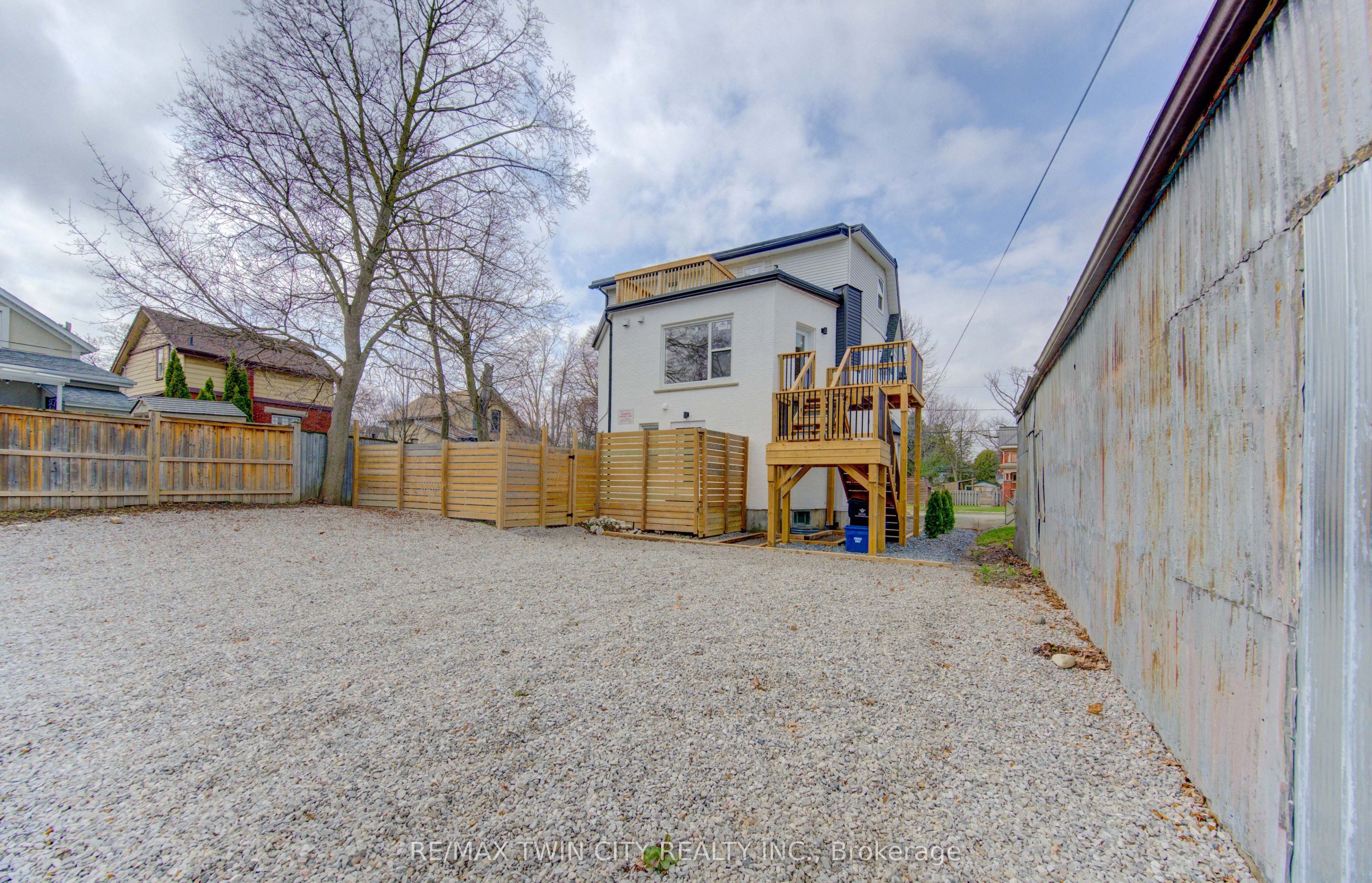 67 Louisa Street Property Photo 43