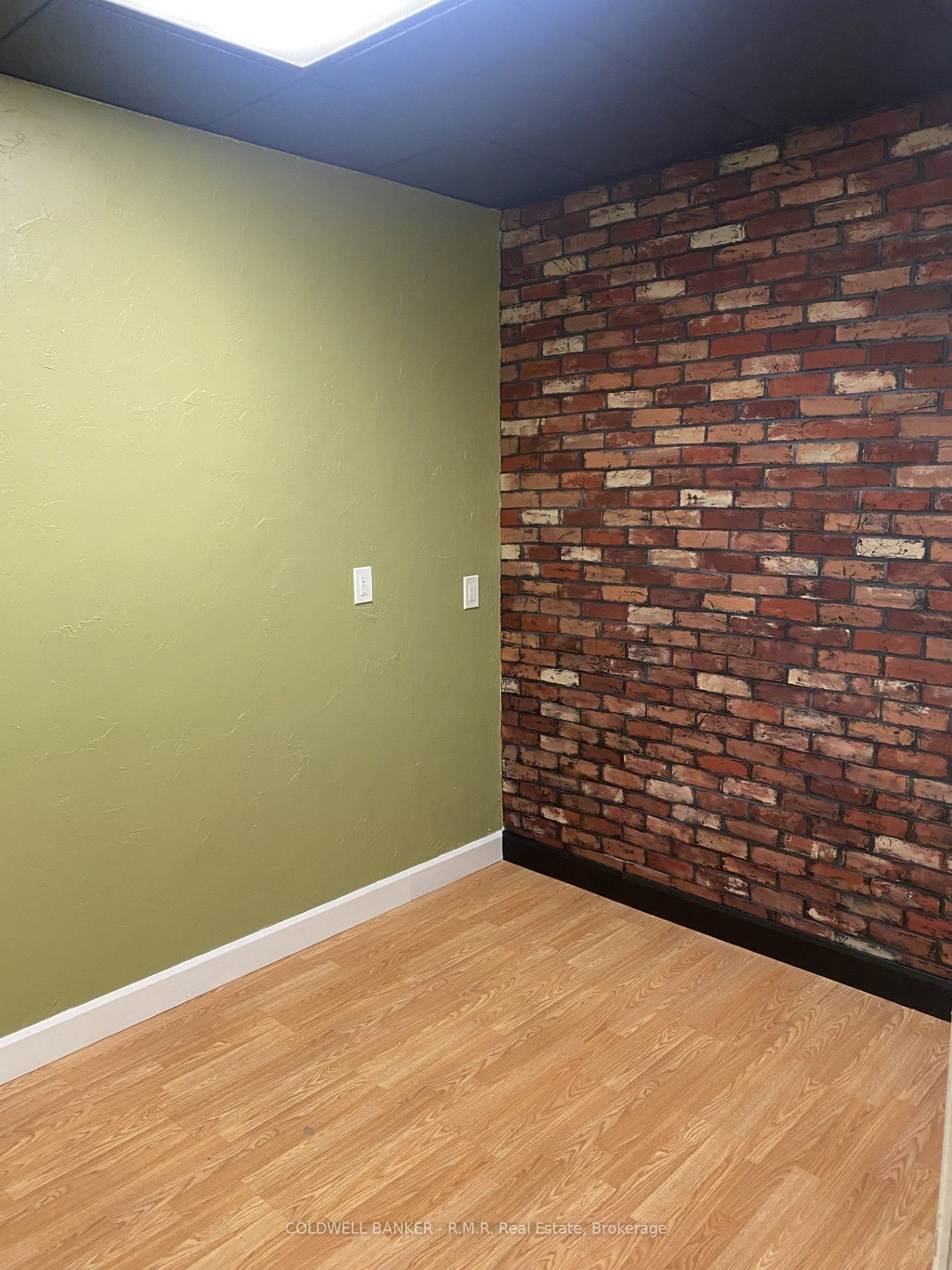 441 King Street E 2 Property Photo 8
