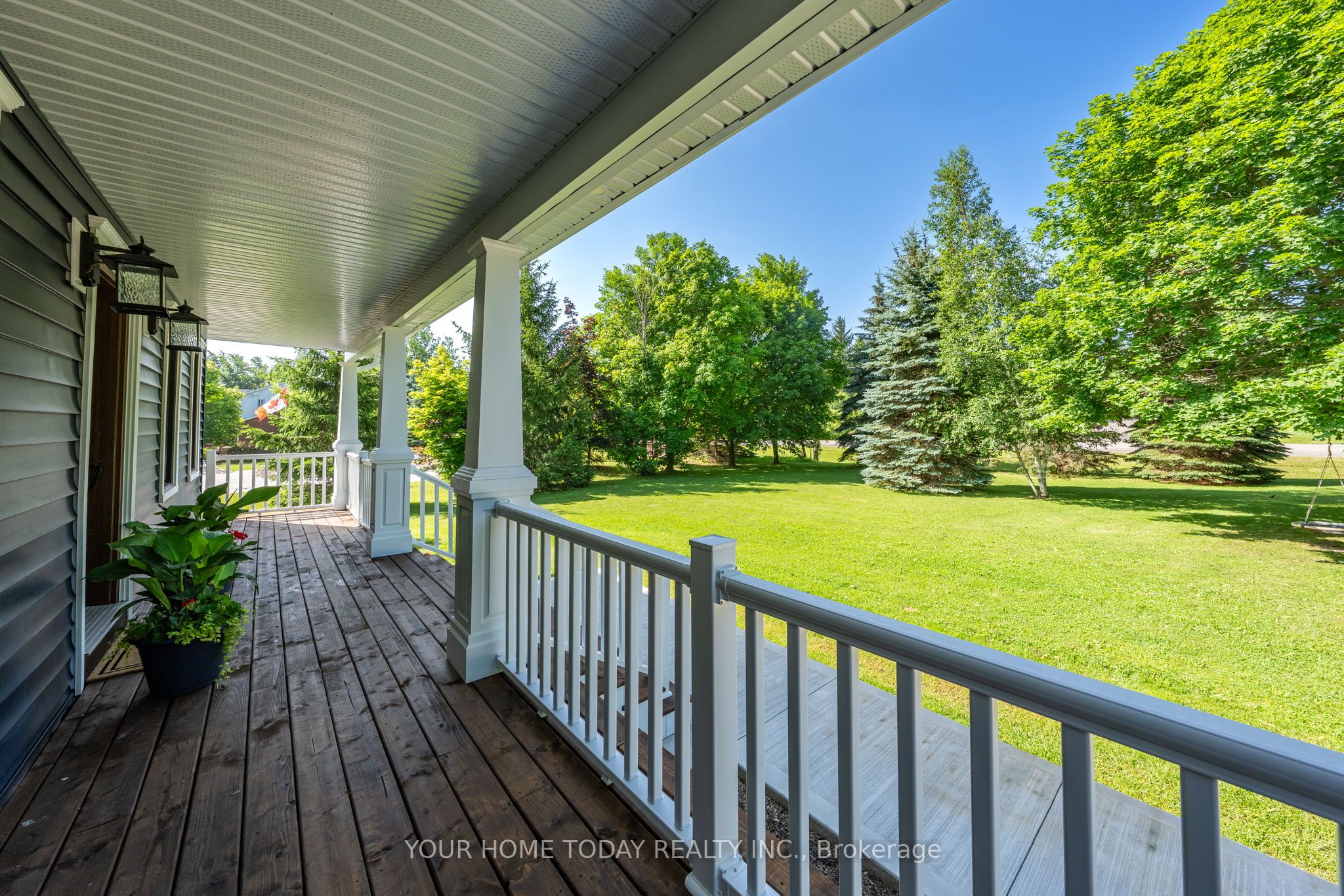 4925 Trafalgar Road Property Photo 4