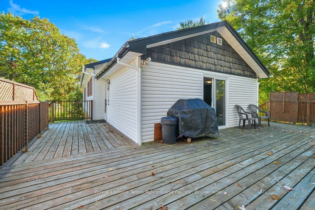 48 Hammel Avenue Property Photo 6