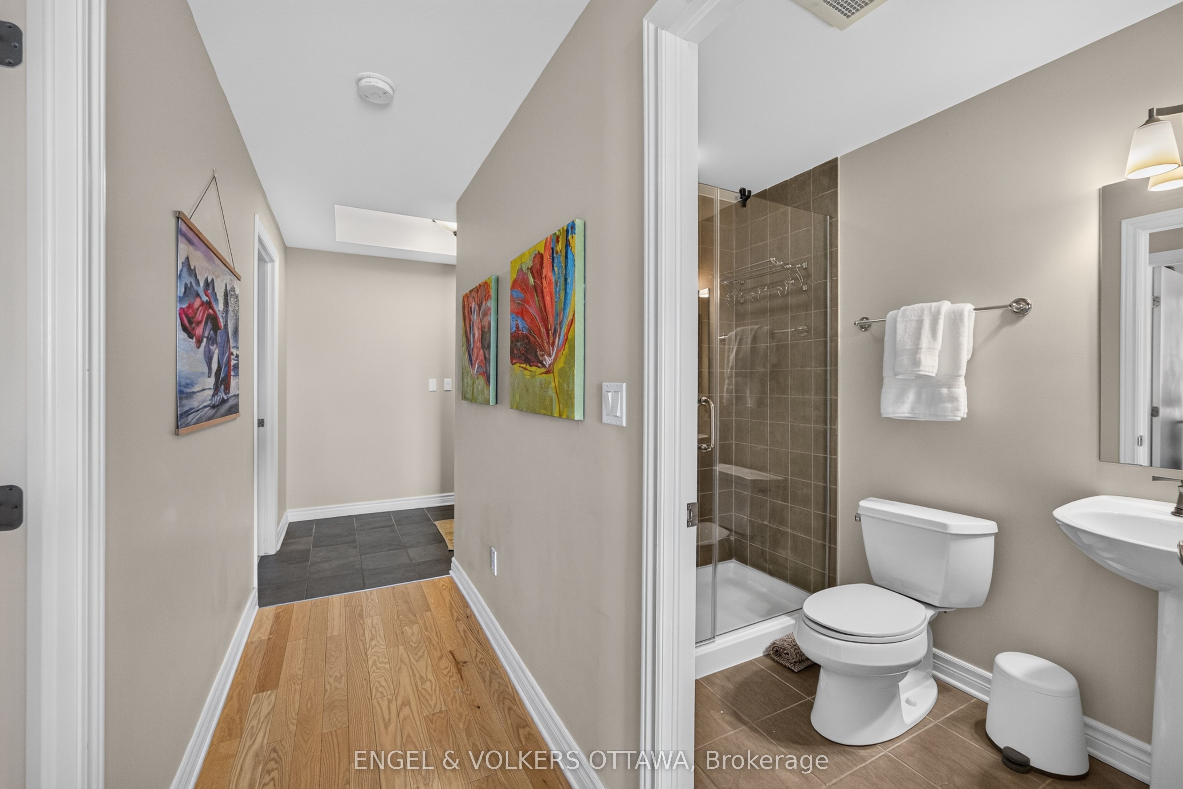 401 Golden Avenue 703 Property Photo 34