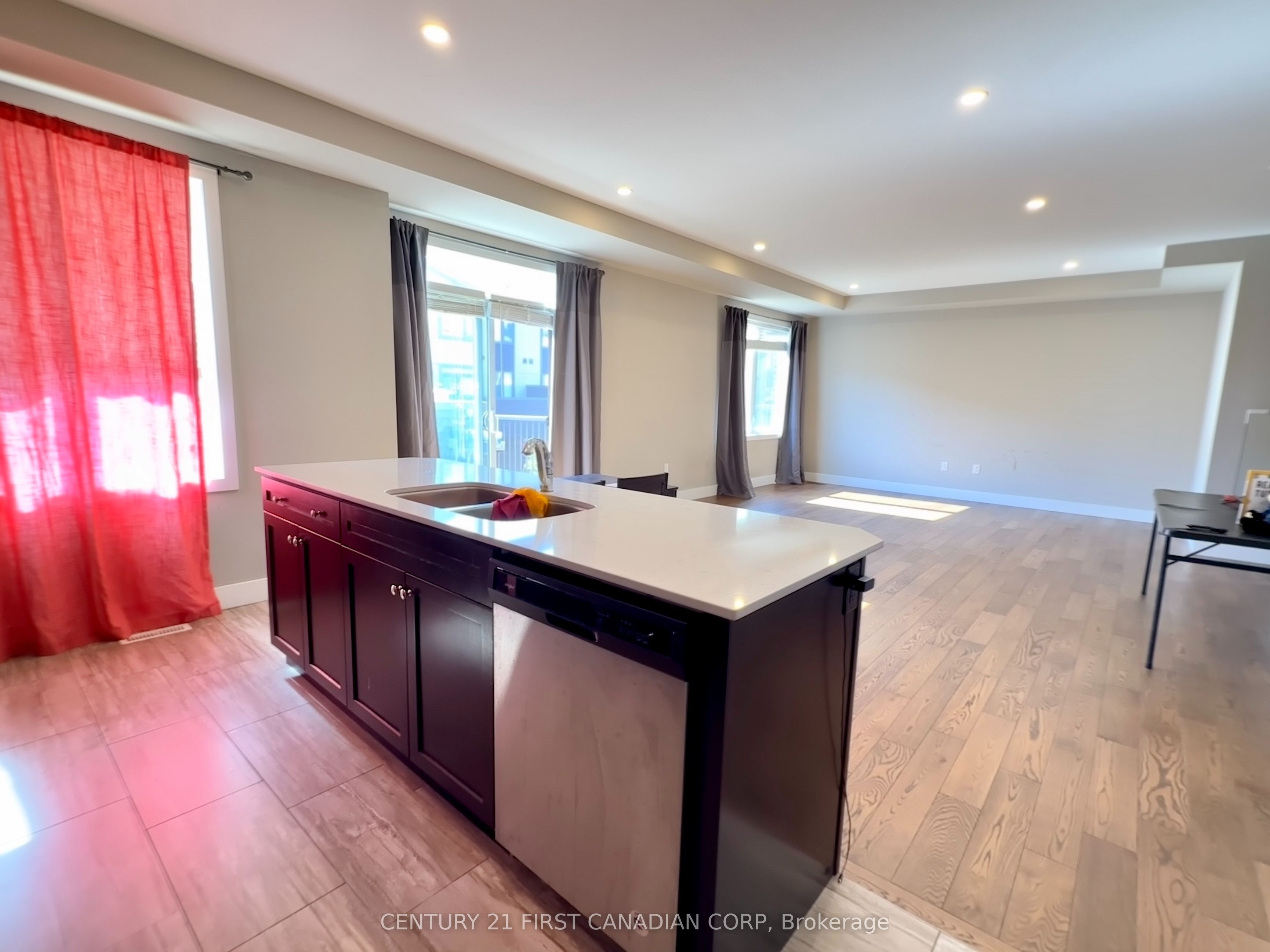 1960 Dalmagarry Road 40 Property Photo 15