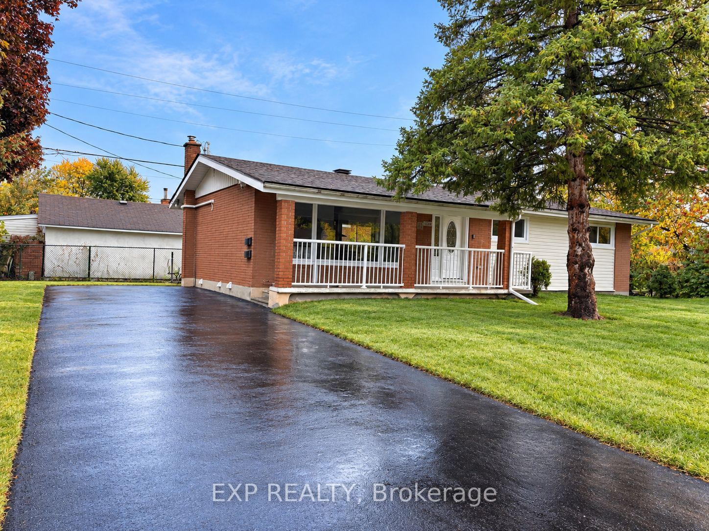 1136 Deer Park Road Property Photo 2